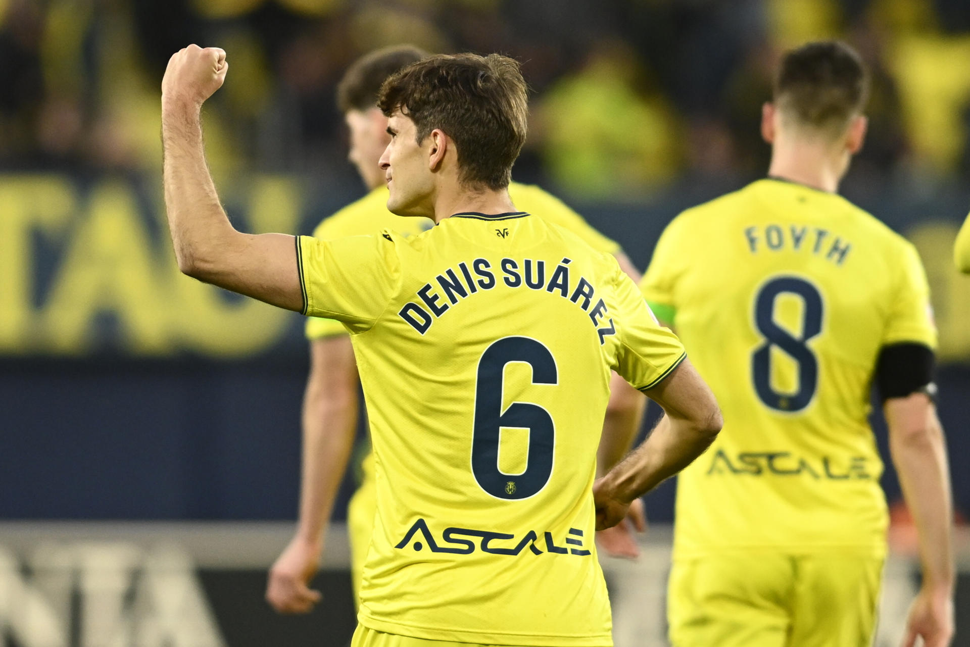 El centrocampista del Villarreal Denis Suárez celebra un gol. EFE/ Andreu Esteban