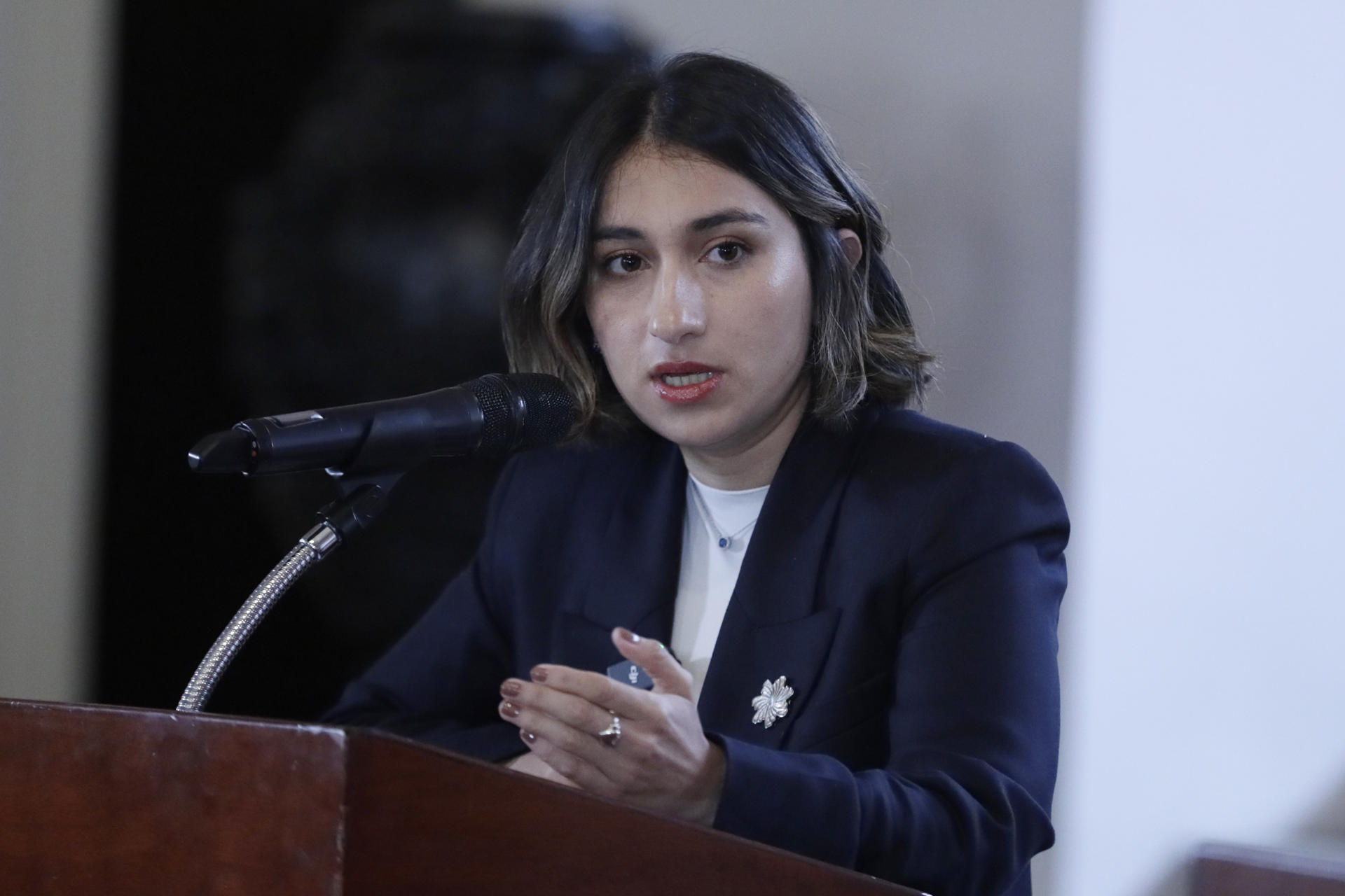 La canciller de Colombia, Laura Sarabia, habla durante una rueda de prensa este miércoles, en Bogotá (Colombia). EFE/ Carlos Ortega