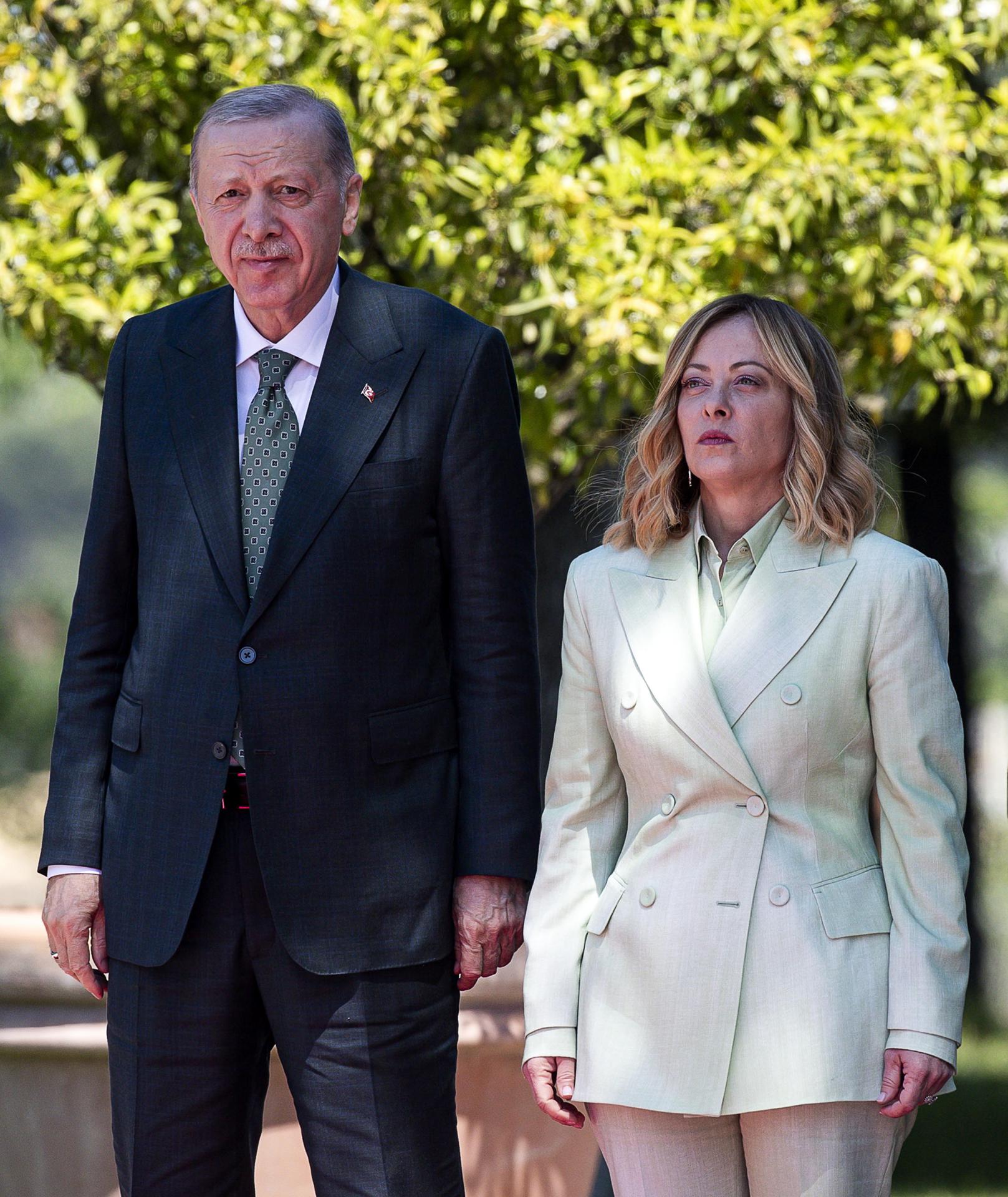 La primera ministra italiana, Giorgia Meloni, este martes en Roma con el presidente turco, Recep Tayip Erdogan. EFE/EPA/ANGELO CARCONI