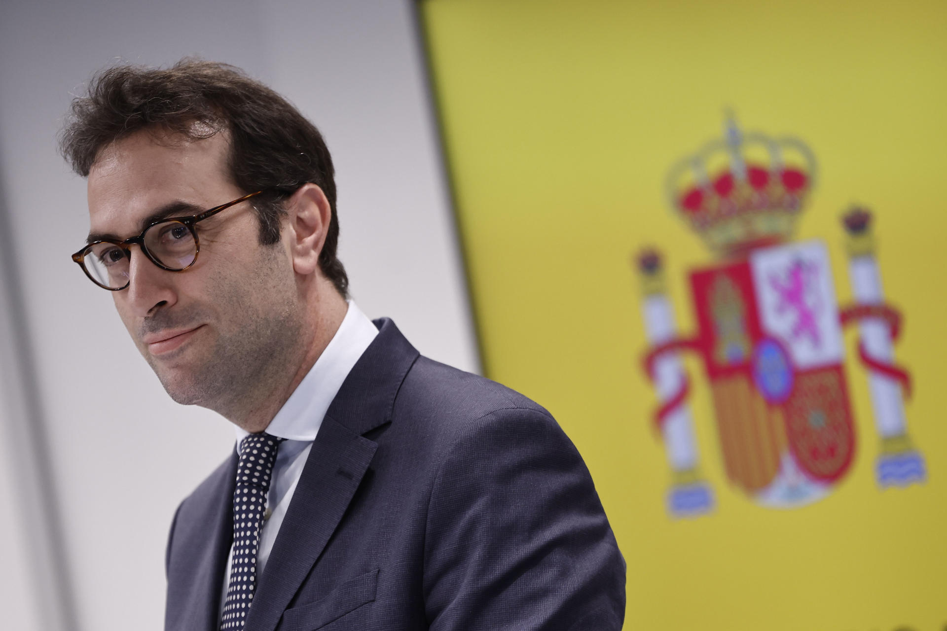 El ministro de Economía, Comercio y Empresa, Carlos Cuerpo, durante la rueda de prensa posterior a la reunión que ha mantenido el pasado día 10 EFE/ Sergio Perez
