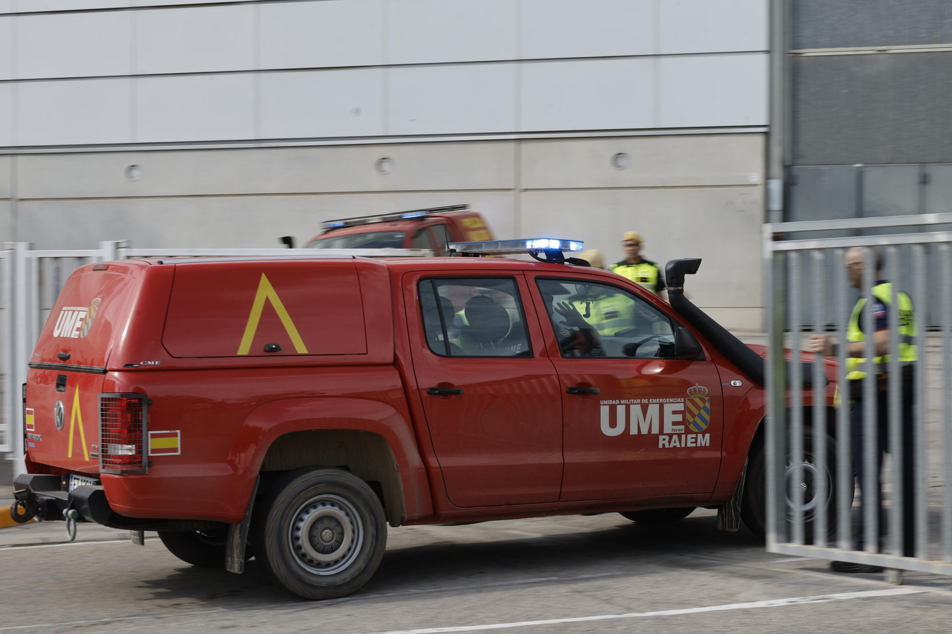 La Unidad Militar de Emergencias (UME) ha repuesto "sin que se hayan reportado incidencias" los grupos electrógenos que mantienen con electricidad a los hospitales que no han recuperado el suministro eléctrico, han informado a EFE fuentes del Ministerio de Sanidad. EFE/Kai Försterling