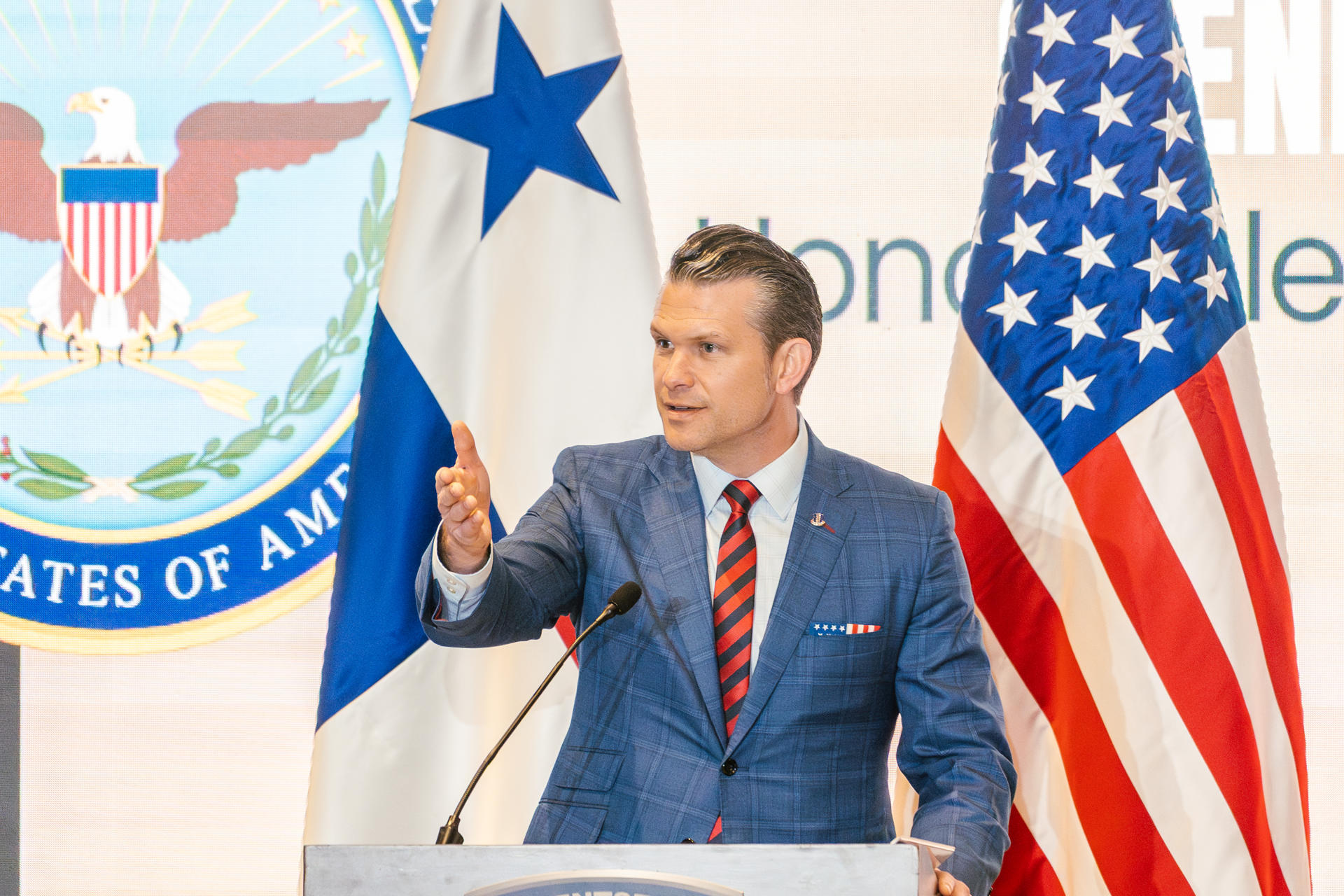 Fotografía de archivo del secretario de Defensa de Estados Unidos, Pete Hegseth. EFE/ Walter Hurtado