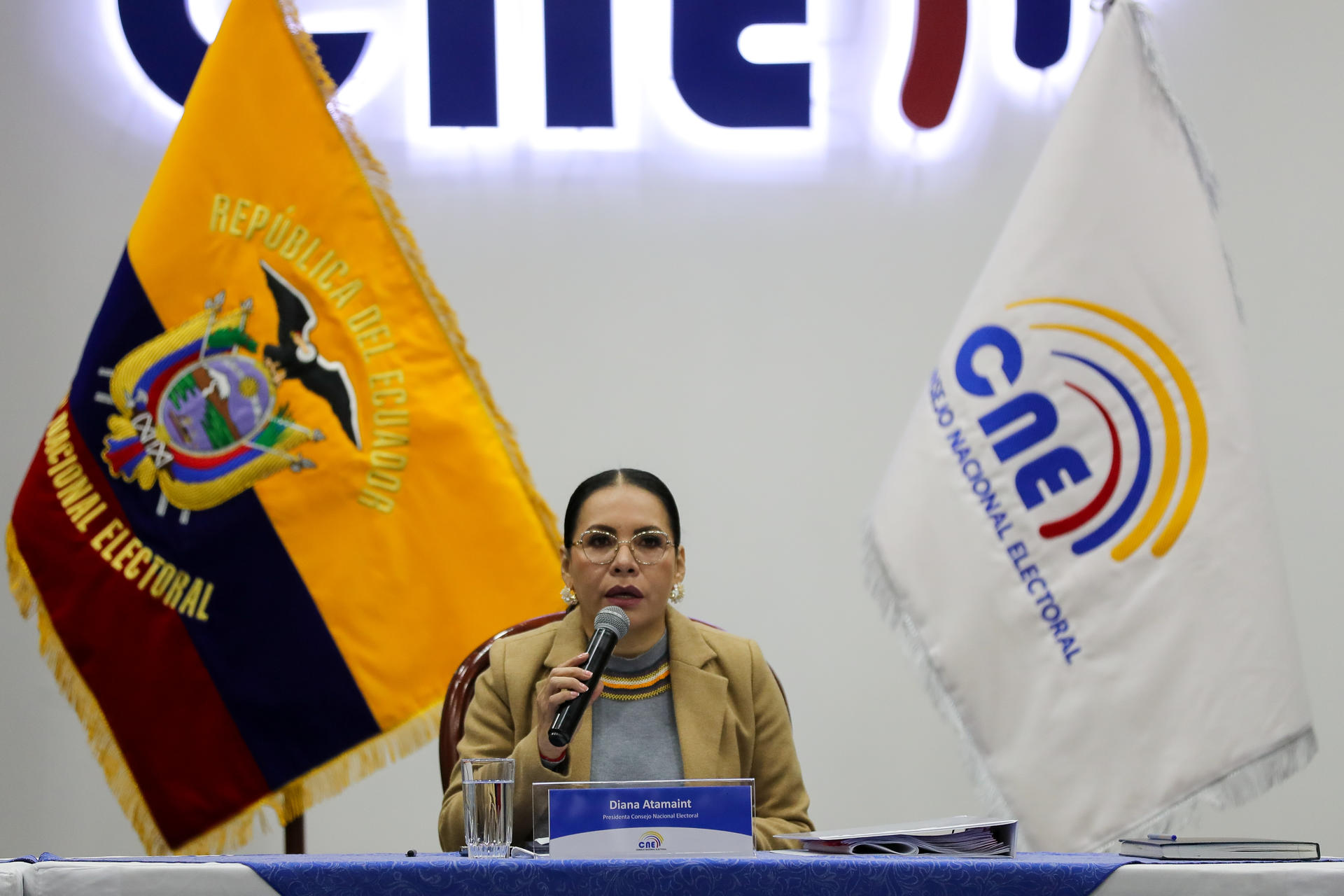 La presidenta del Consejo Nacional Electoral (CNE), Diana Atamaint, en Quito (Ecuador). EFE/ José Jácome