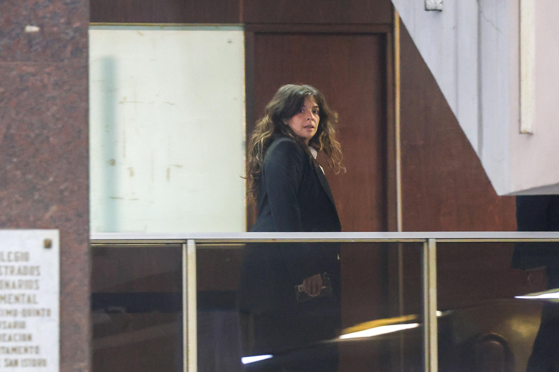 Dalma Maradona, hija de Diego Armando Maradona, asiste al juicio contra siete profesionales de la salud por la muerte de su padre este 15 de abril de 2025, en Buenos Aires (Argentina). EFE/ Juan Ignacio Roncoroni