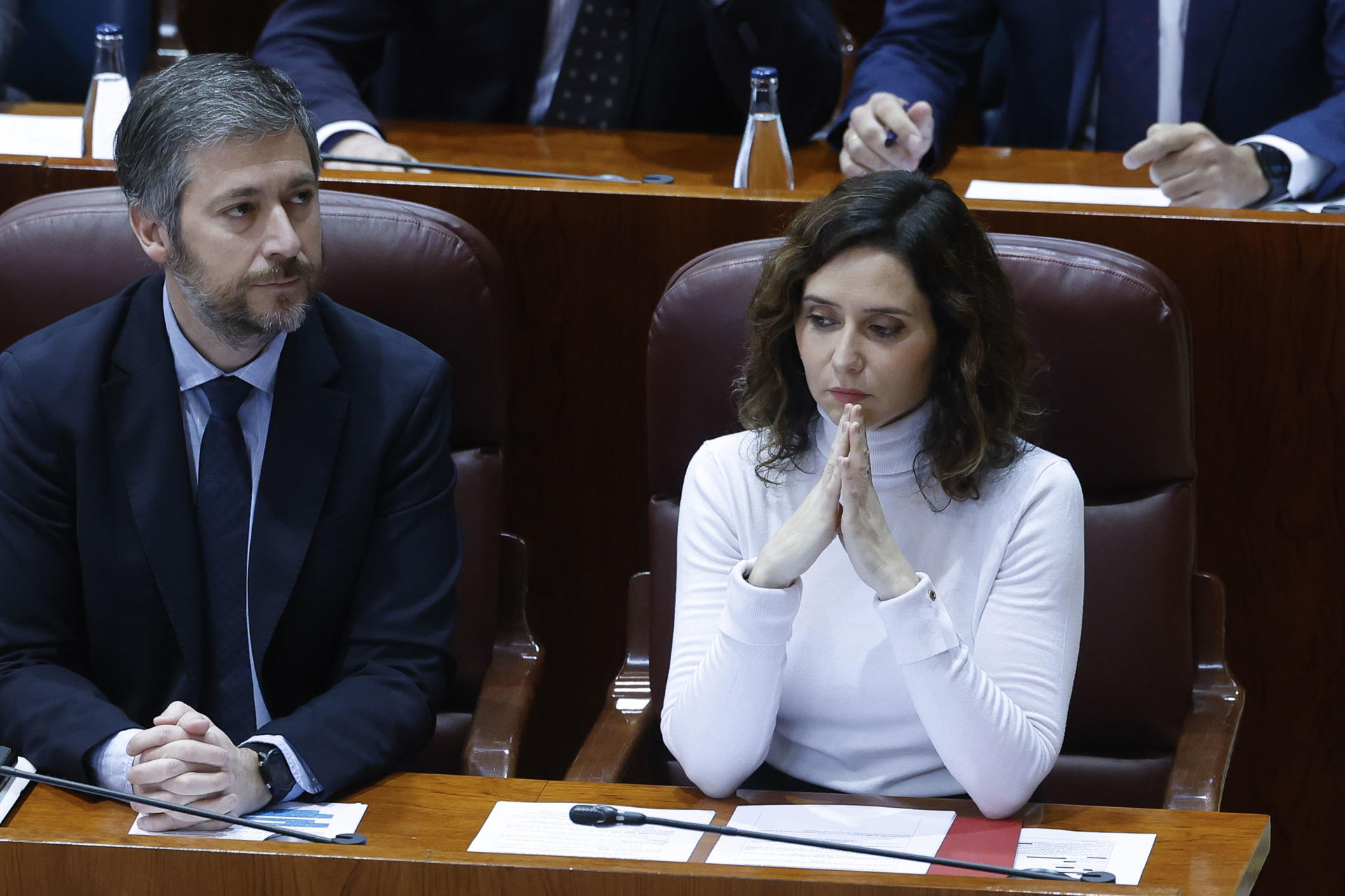 La presidenta de la comunidad de Madrid, Isabel Díaz Ayuso, junto al portavoz de la Comunidad y consejero de Presidencia, Justicia y Administración Local, Miguel Ángel García. EFE/Juan Carlos Hidalgo