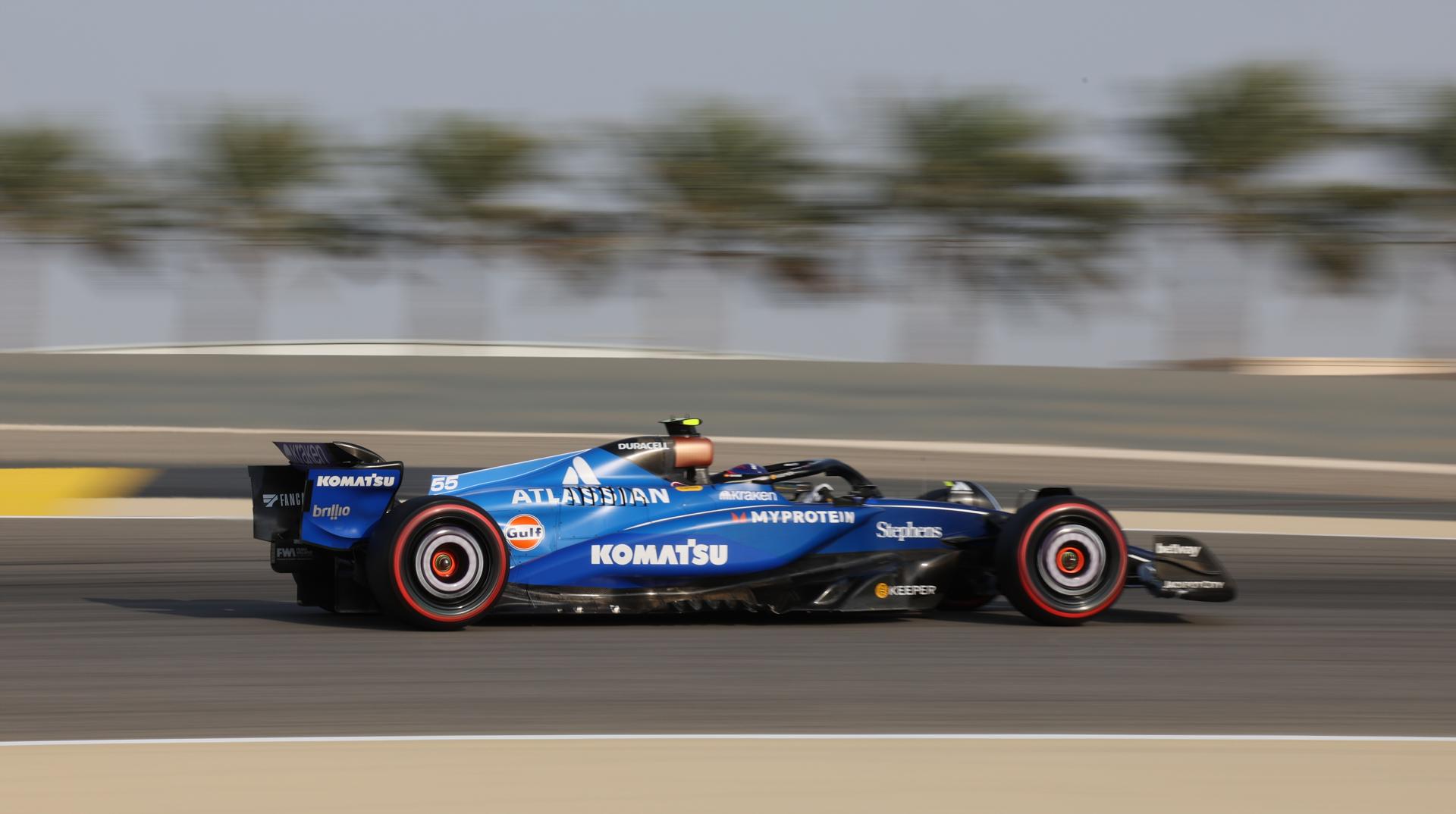 El español Carlos Sainz (Williams), en el circuito de Sakhir, Bareín. EFE/EPA/ALI HAIDER