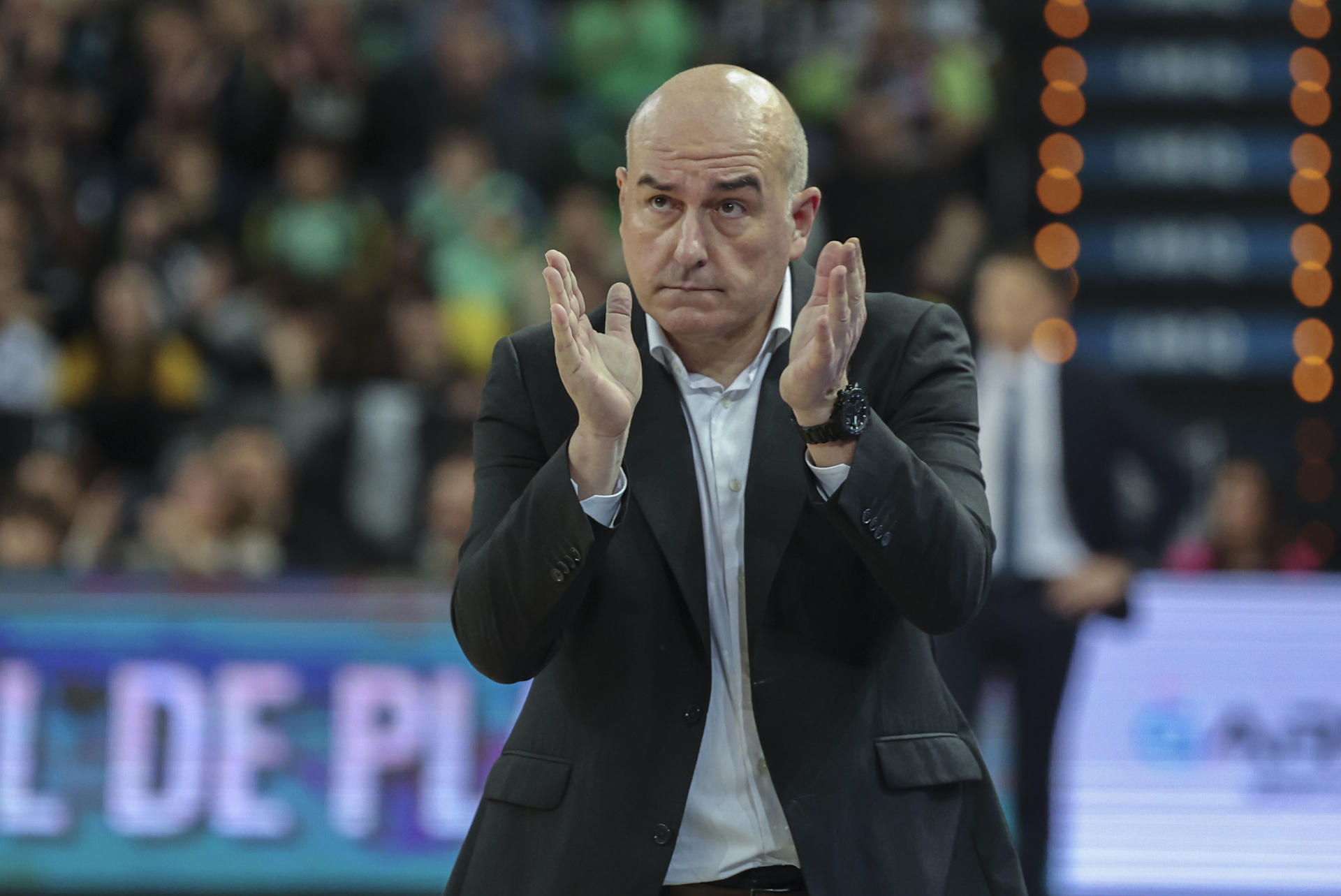 El entrenador del Bilbao Basket Jaume Ponsarnau, será el técnico de la selección española B. EFE/ Luis Tejido