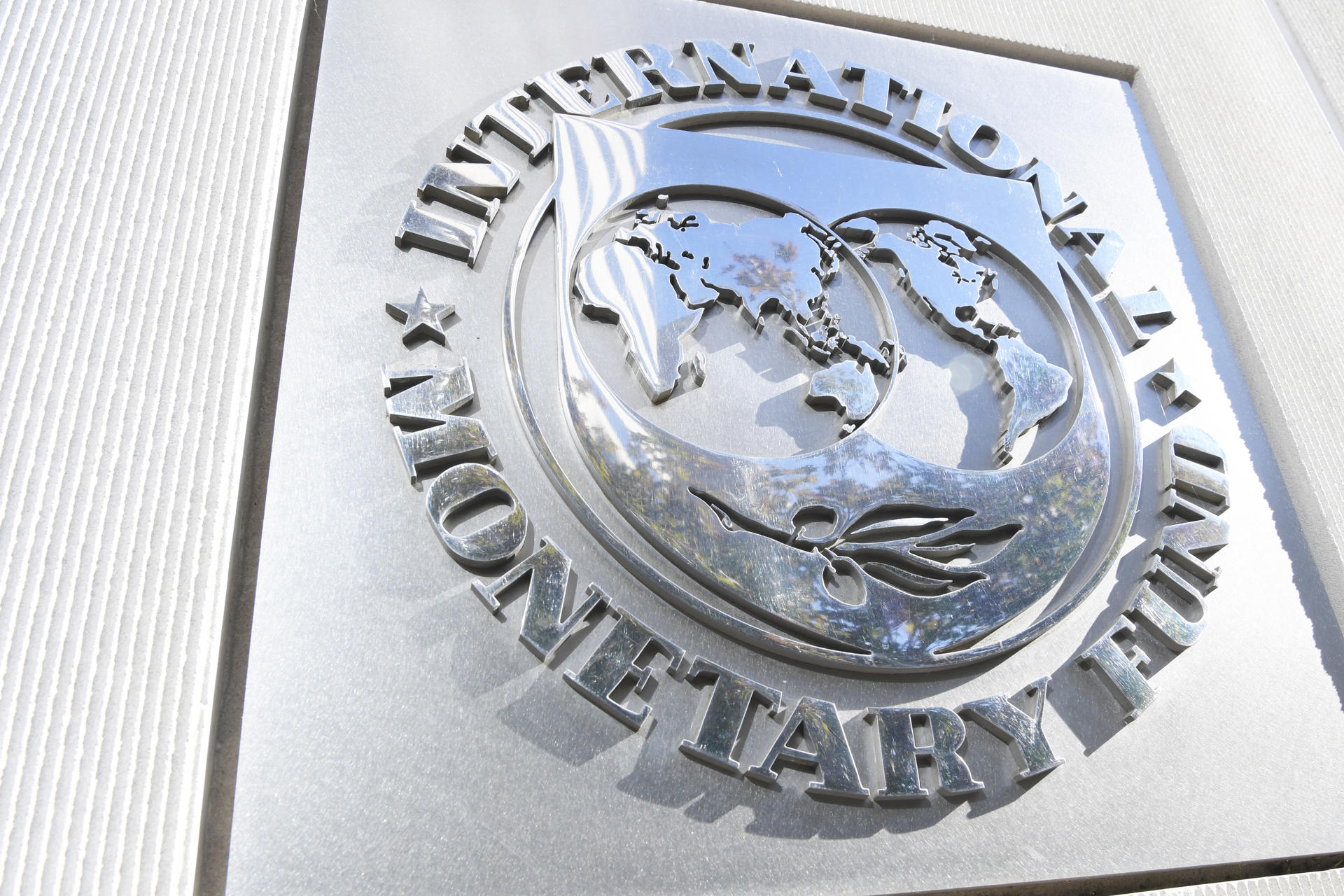 Fotografía de archivo del logo del Fondo Monetario Internacional (FMI). EFE/Lenin Nolly ARCHIVO