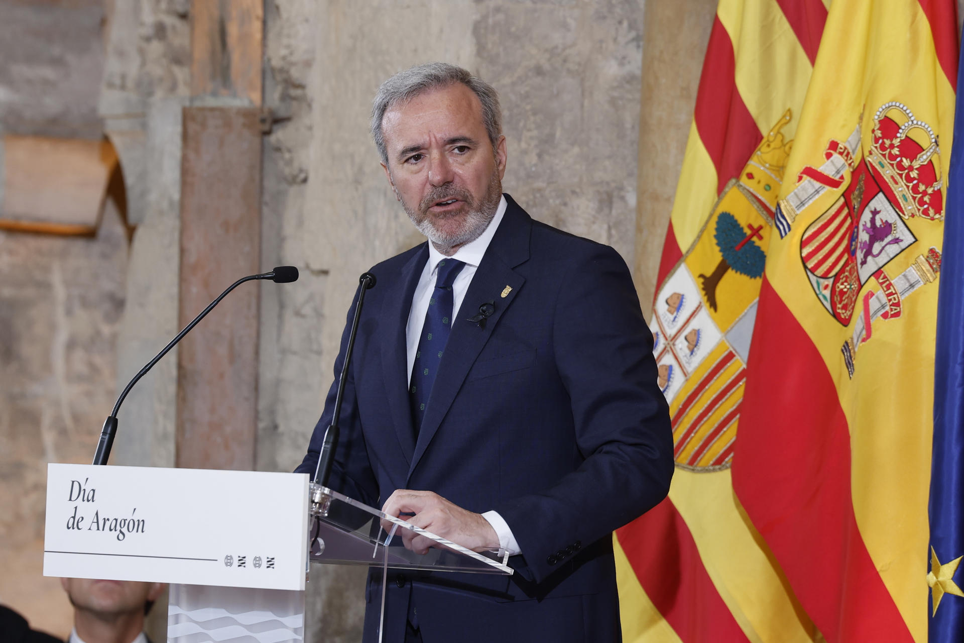 El presidente de Aragón, Jorge Azcón, preside el acto institucional del Día de Aragón. EFE/ Javier Cebollada