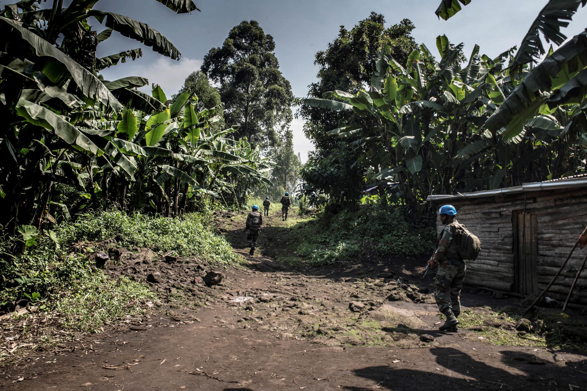 Fotografía de archivo en donde se ven cascos azules durante una misión de paz de la ONU en la República Democrática del Congo (RDC). EFE/ Patricia Martínez