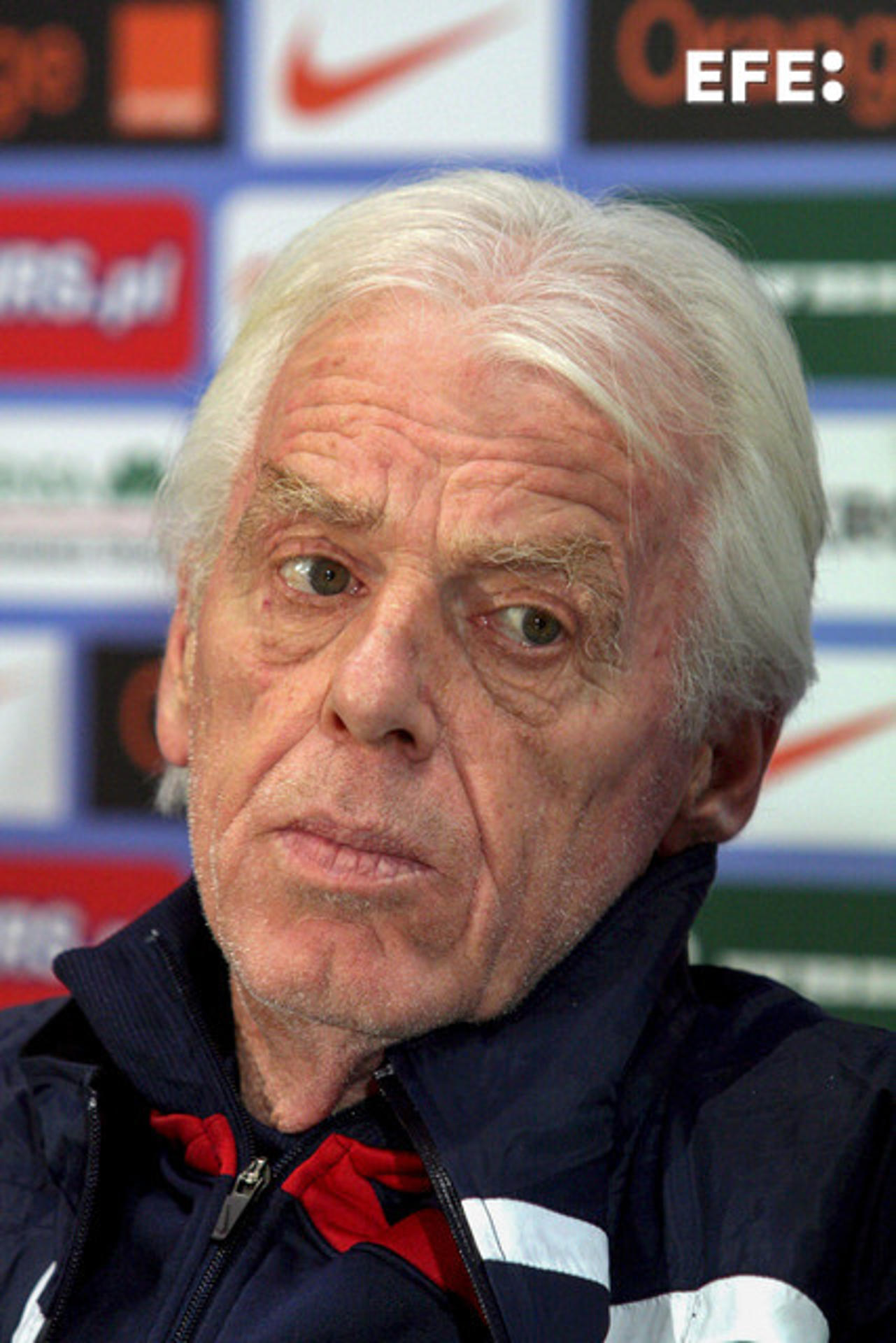 Fotografía de archivo, tomada el 31/3/2009, del neerlandés Leo Beenhakker, entrenador del Real Madrid y ganador de tres títulos de Liga, una Copa del Rey y dos Supercopas de España con el Real Madrid, que falleció este jueves a la edad de 82 años. EFE/Archivo/PIOTR POLAK
