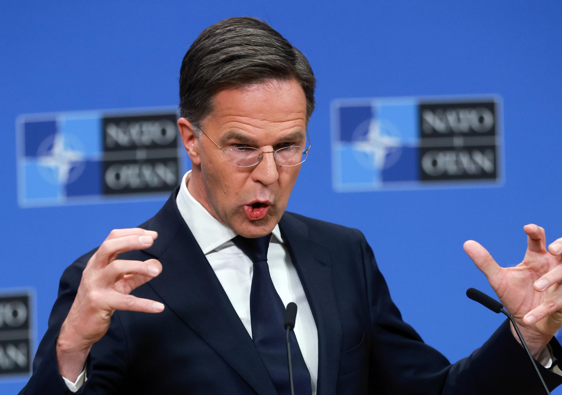 El Secretario General de la OTAN, Mark Rutte, habla en una conferencia de prensa tras la reunión de Ministros de Relaciones Exteriores de la Organización del Tratado del Atlántico Norte (OTAN) en la sede de la OTAN en Bruselas, Bélgica, el 04 de abril de 2025. (Bélgica, Bruselas) EFE/EPA/OLIVIER HOSLET