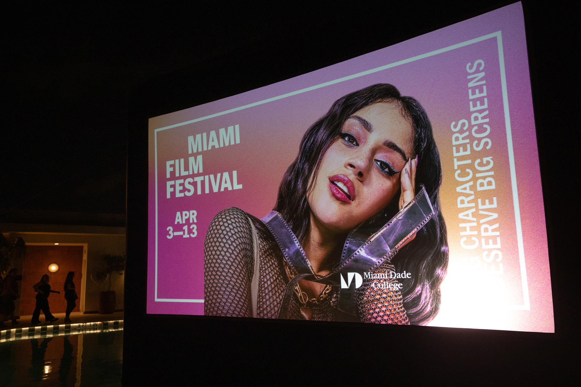 Fotografía cedida por el Festival de Cine de Miami (MFF) donde se muestra uno de los carteles del certamen en una de las salas donde se proyectarán las películas de la edición de 2025 del festival, que se celebra del 3 al 13 de abril en Miami, Florida (Estados Unidos). EFE/MFF