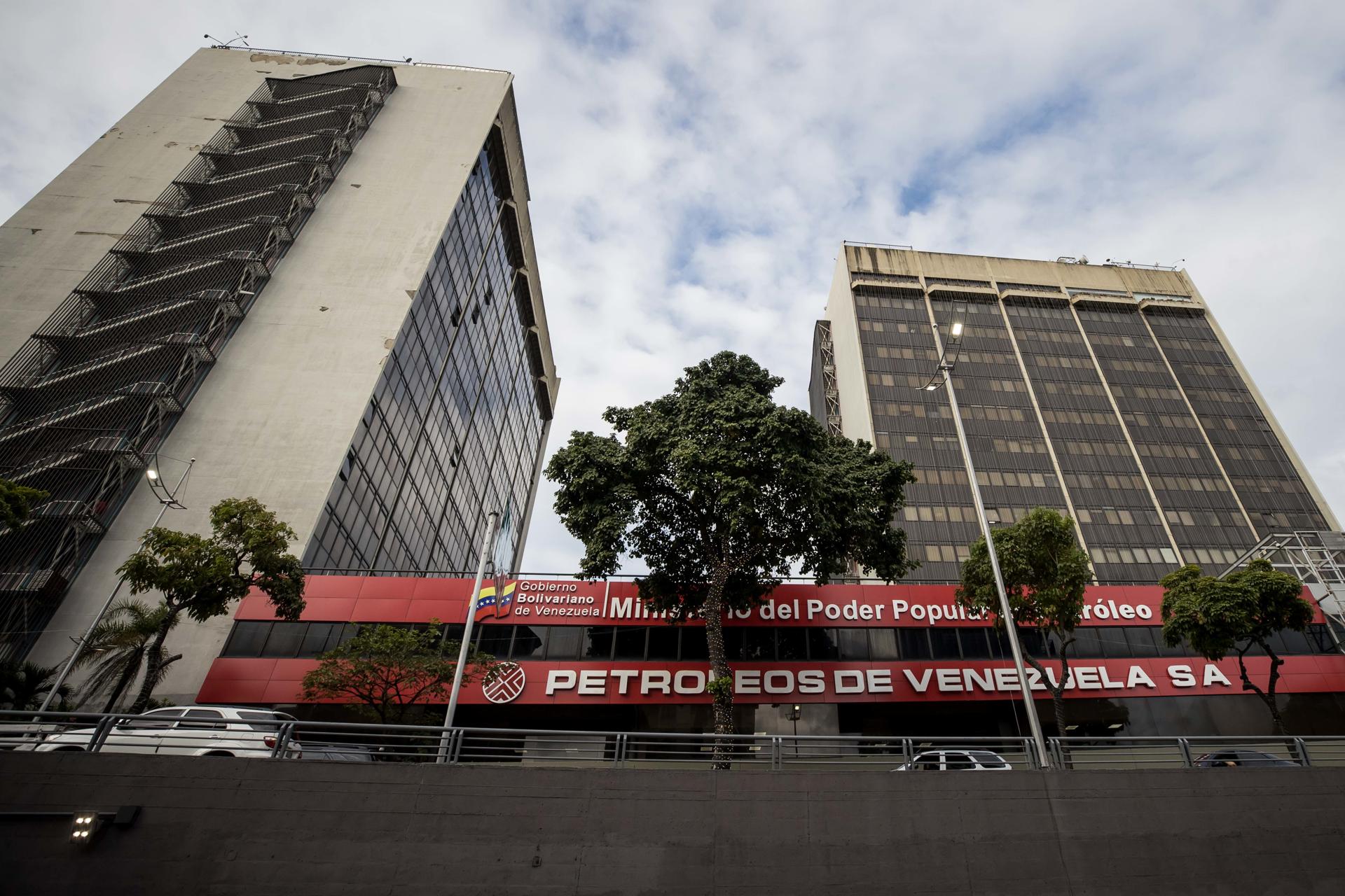 Fotografía de archivo del edificio de Petróleos de Venezuela, en Caracas. EFE/ Miguel Gutiérrez