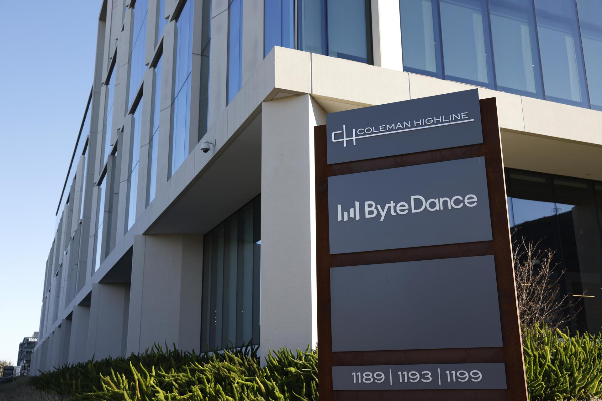 Fotografía de archivo que muestra la fachada de la oficina de ByteDance, empresa matriz de TikTok, en San José, California (EE.UU.). EFE/EPA/JOHN G. MABANGLO
