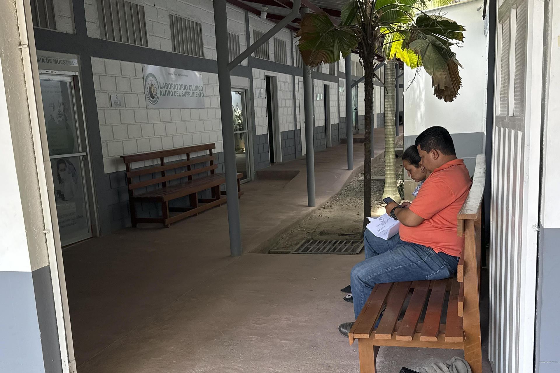 Fotografía del centro de atención al migrante retornado, Fundación Alivio del Sufrimiento este viernes, en la ciudad de El Paraíso (Honduras). EFE/Germán Reyes