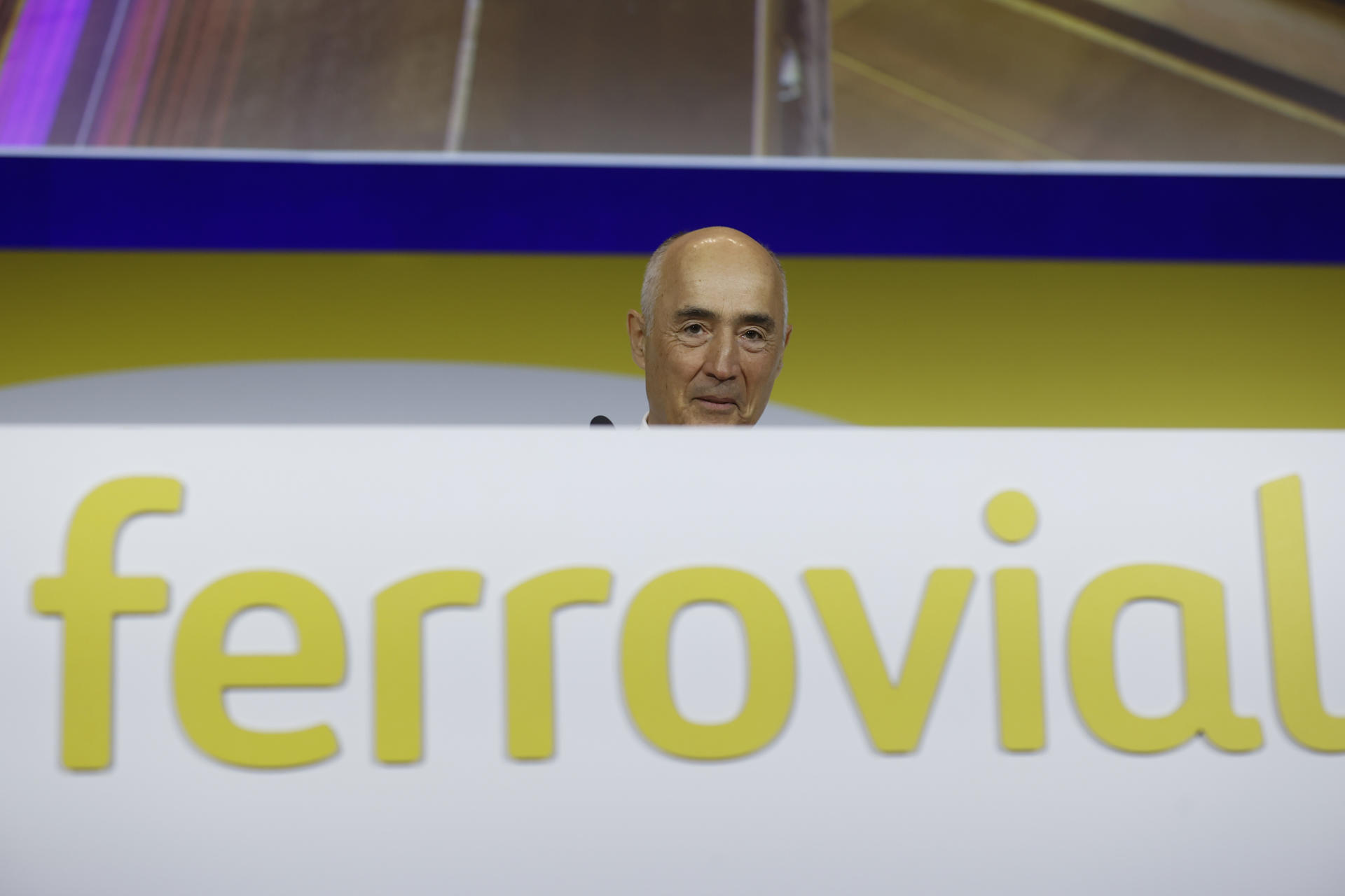 El presidente de Ferrovial, Rafael del Pino, interviene en una junta en una imagen de archivo. EFE/ Javier Lizon