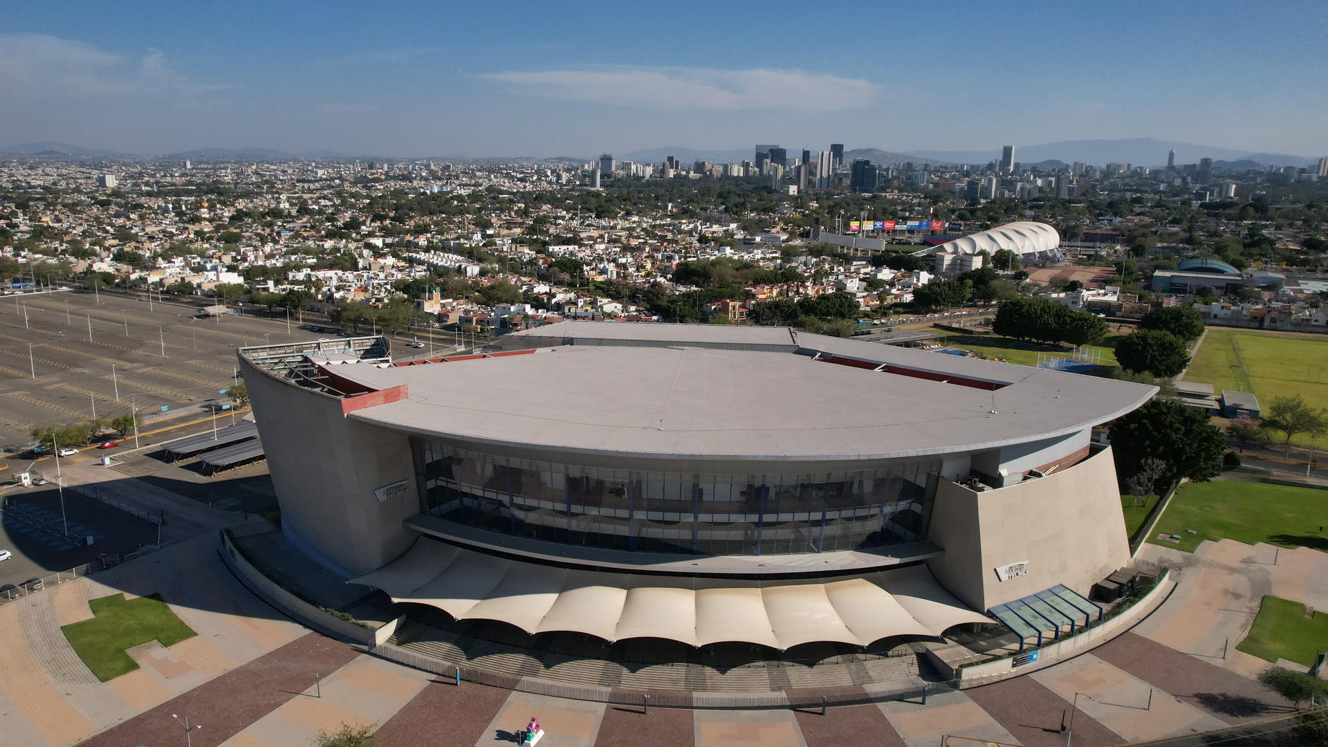 Fotografía de drone del Auditorio Telmex este lunes en el municipio de Zapopan, Jalisco (México). EFE/Francisco Guasco