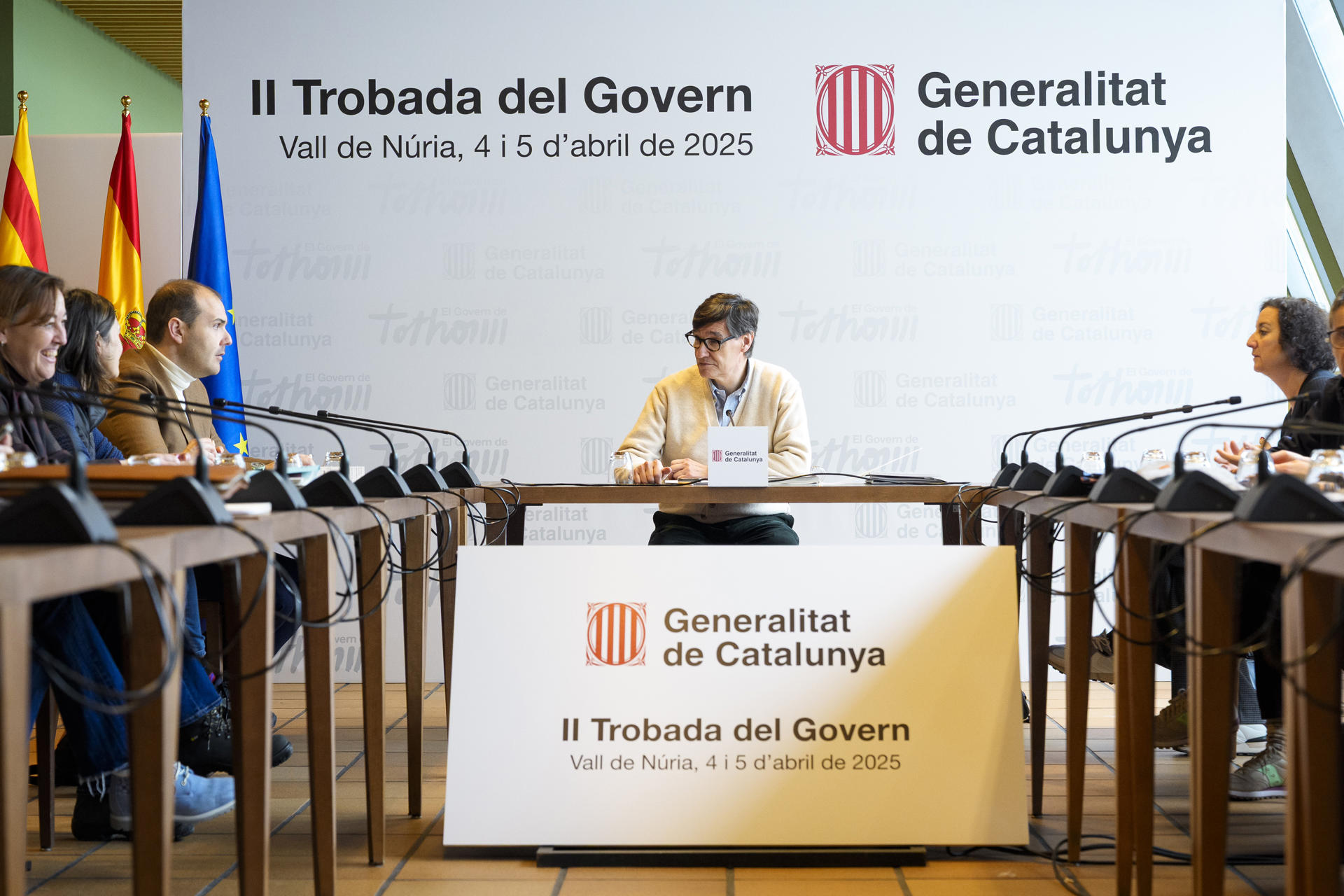 El presidente de la Generalitat de Cataluña, Salvador Illa, encabeza el II Encuentro del Govern, en un imagen de archivo.EFE/ David Borrat