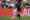 El defensa del Rayo Vallecano Pep Chavarría (i) persigue a Luis Rioja, del Valencia,en el estadio de Vallecas en foto de archivo de Zipi Aragón . EFE