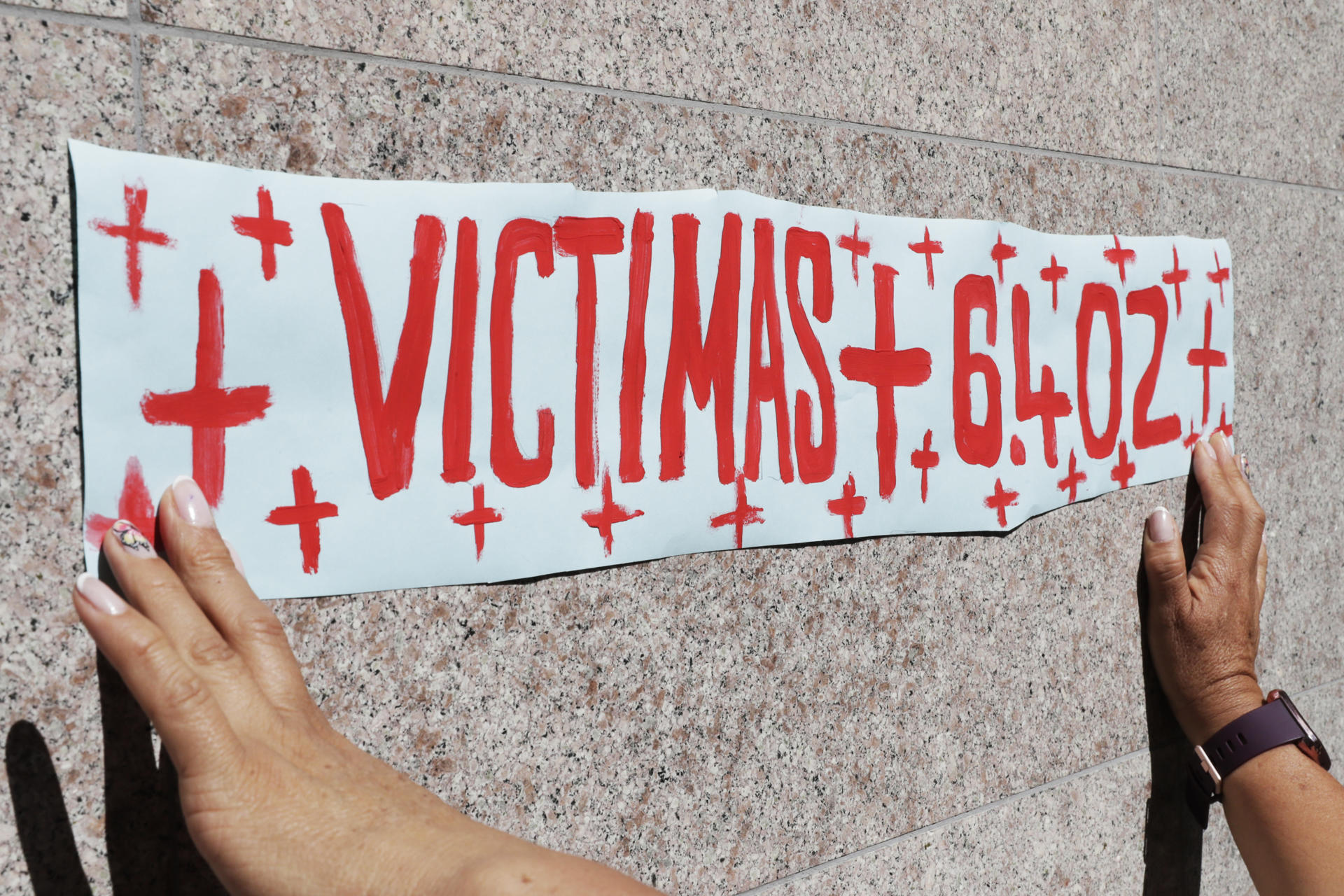 La JEP asegura que hay 6.402 víctimas de uno de los episodios más oscuros del conflicto de Colombia, en el que el Ejército engañó y ejecutó a jóvenes inocentes para hacerles pasar como bajas guerrilleras en combate, casos conocidos como 'falsos positivos'. Foto de archivo. EFE/ Carlos Ortega