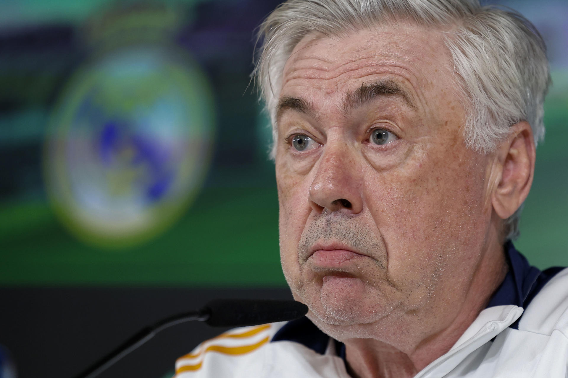 El entrenador italiano del Real Madrid, Carlo Ancelotti, durante la rueda de prensa previa al partido de mañana de LaLiga EA Sports ante el Valencia CF este viernes, en Madrid. EFE/ Chema Moya