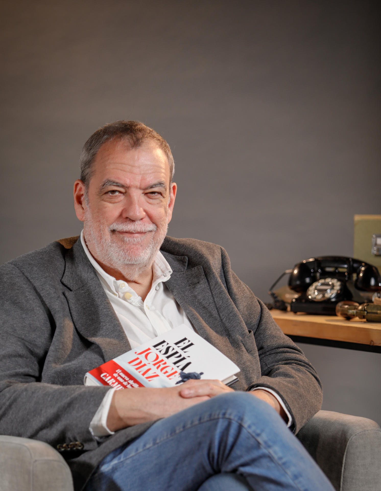 Foto de la presentación de 'El espía', novela de Jorge Díaz, uno de los integrantes de Carmen Mola. Cedida por la editorial Planeta/ Javier Ocaña.
