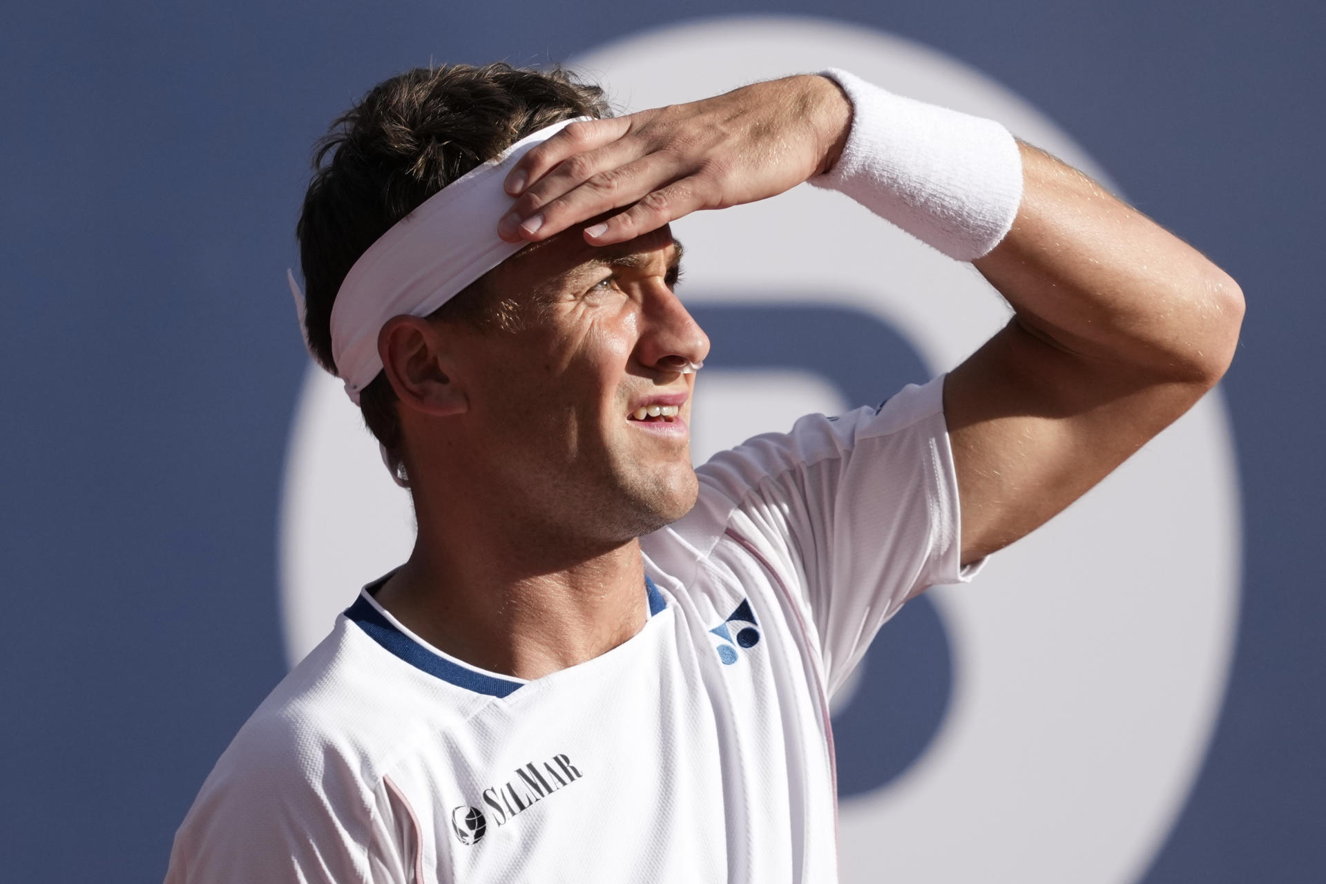 GRA El tenista noruego Casper Ruud durante su partido de octavos de final contra el serbio Hamad Medjedovic en el Barcelona Open Banc Sabadell. EFE/Alejandro García