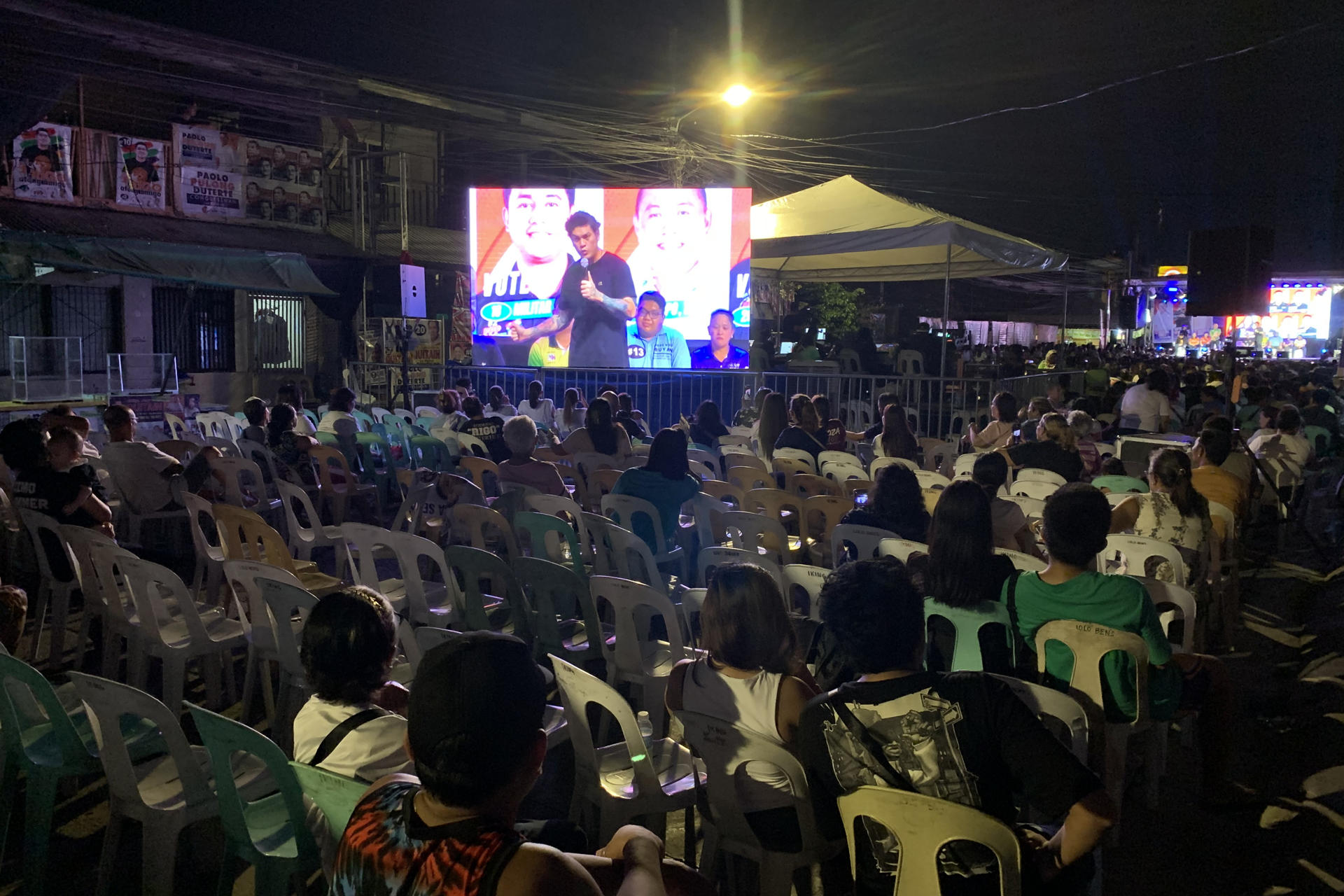 DAVAO (FILIPINAS), 10/05/2025.- Sebastian Duterte, candidato a vicealcalde de la ciudad filipina de Davao e hijo del expresidente Rodrigo Duterte, durante un mitin celebrado el pasado 7 de mayo en Davao (Filipinas). EFE/David Asta Alares