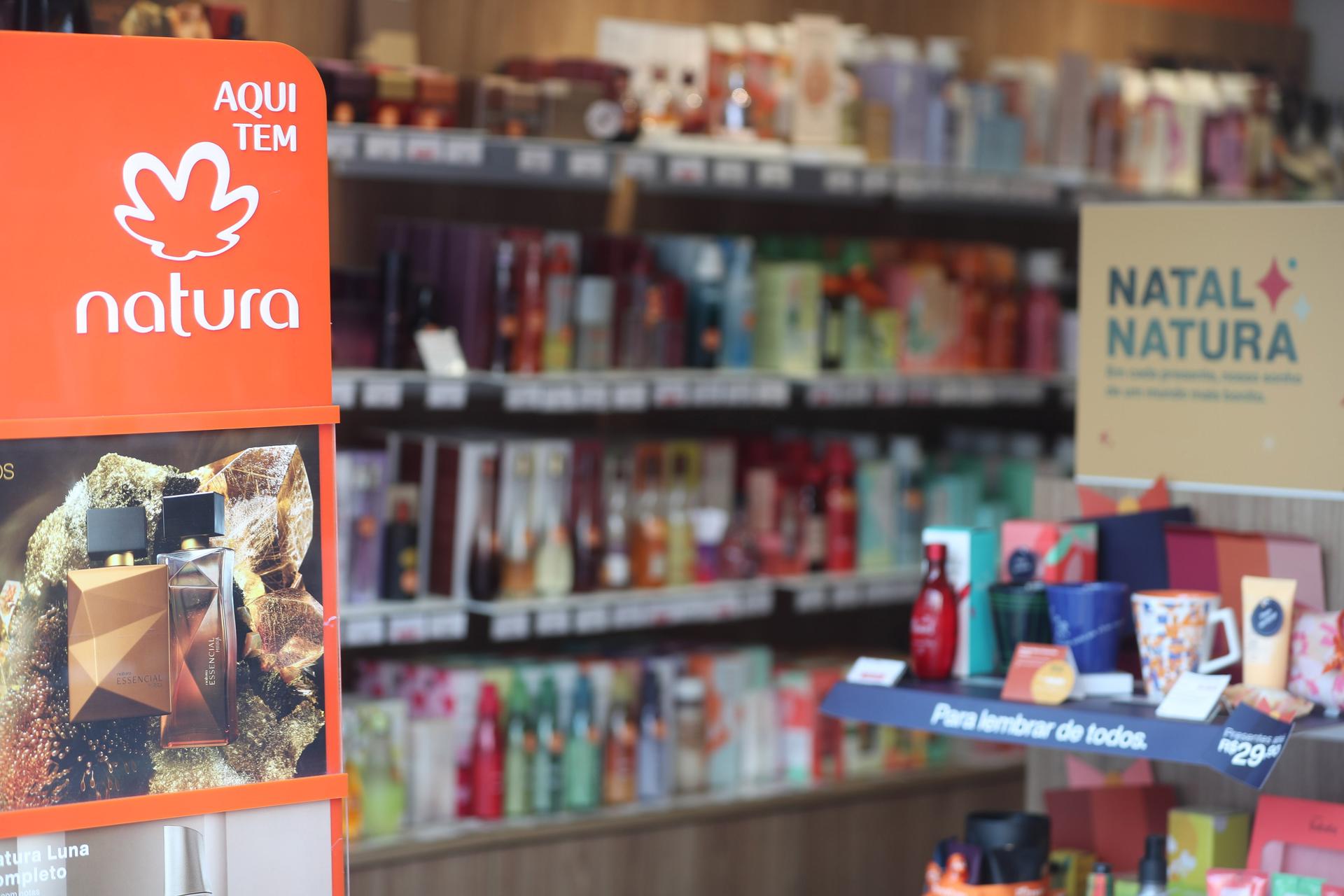 Fotografía de archivo del interior de una tienda de la marca brasileña de cosméticos Natura, en Sao Paulo (Brasil). EFE/Fernando Bizerra