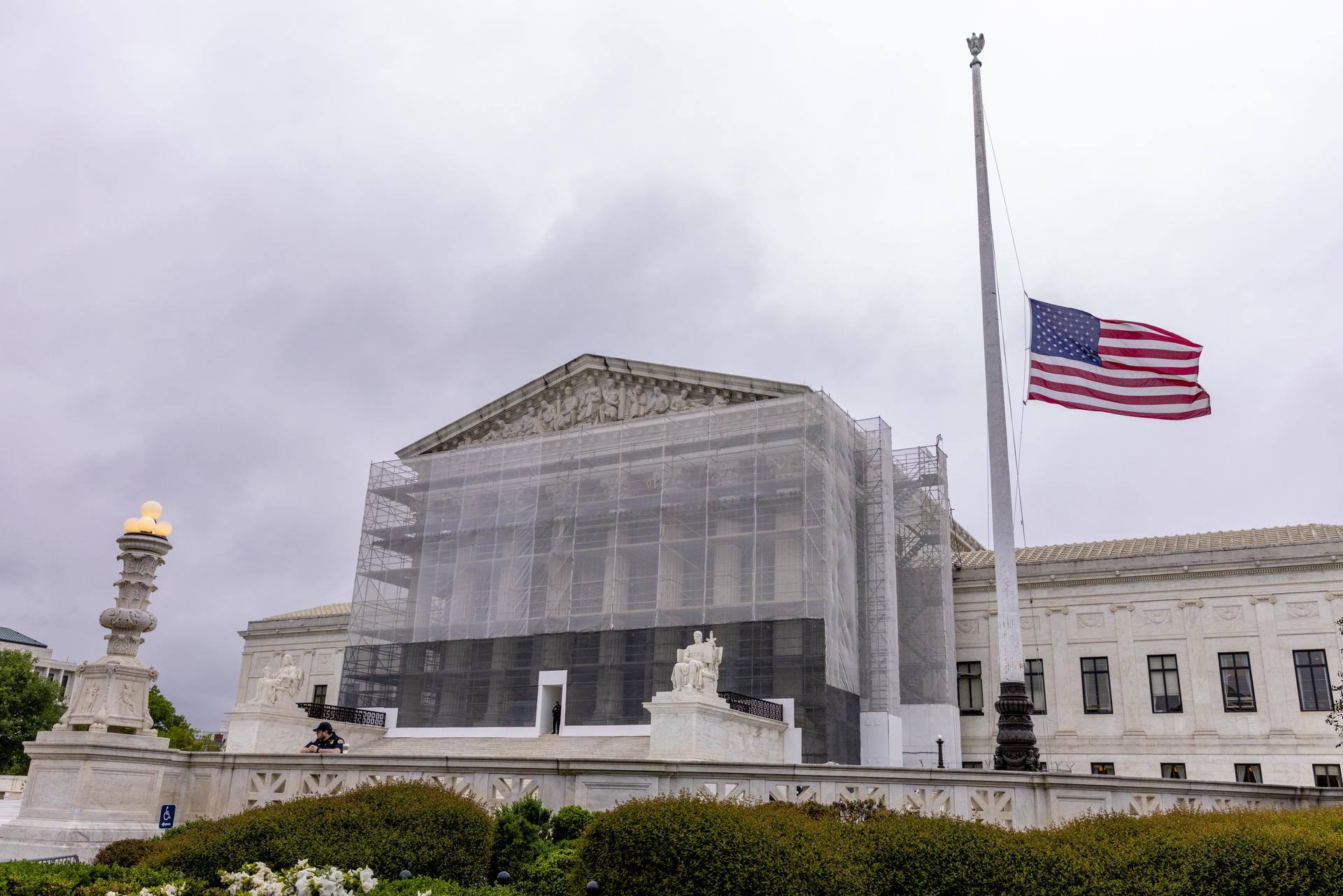 Foto de archivo que muestra el edificio de la Suprema Corte de Estados Unidos. EFE/EPA/SHAWN THEW