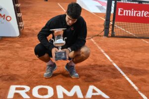 El español Carlos Alcaraz tras ganar la final del Masters 1.000 de Roma, EFE/EPA/Roberto Ramaccia
