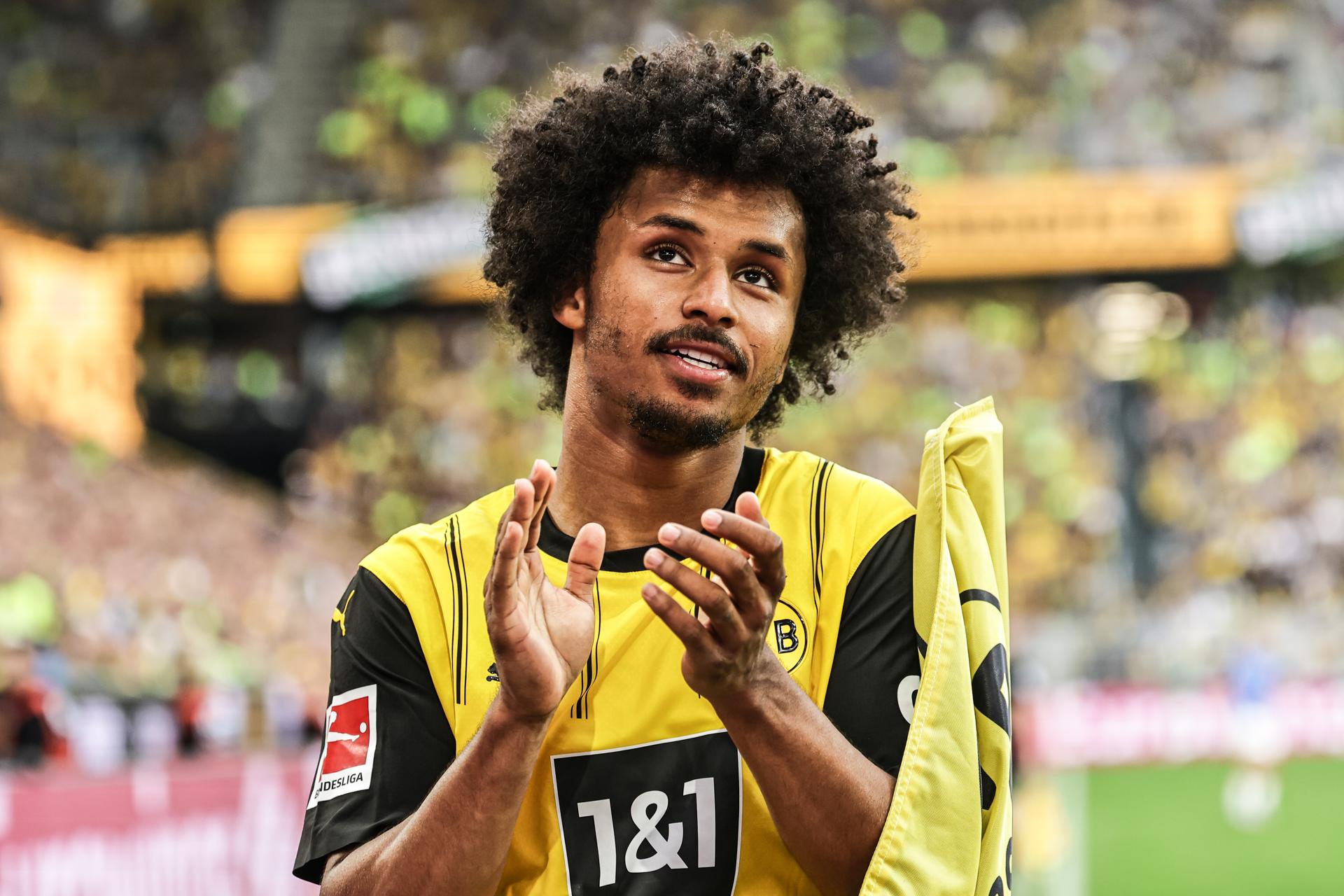 El jugador Karim Adeyemi durante el partido de la Bundesliga que han jugado Borussia Dortmund y Holstein Kiel en Dortmund, Alemania. EFE/EPA/FRIEDEMANN VOGEL