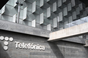 Imagen de archivo de la sede de Telefónica en Madrid. EFE/ Fernando Villar
