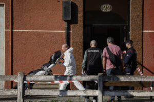 Imagen de archivo de un operativo de la Ertzaintza en Bilbao. EFE/ Miguel Toña