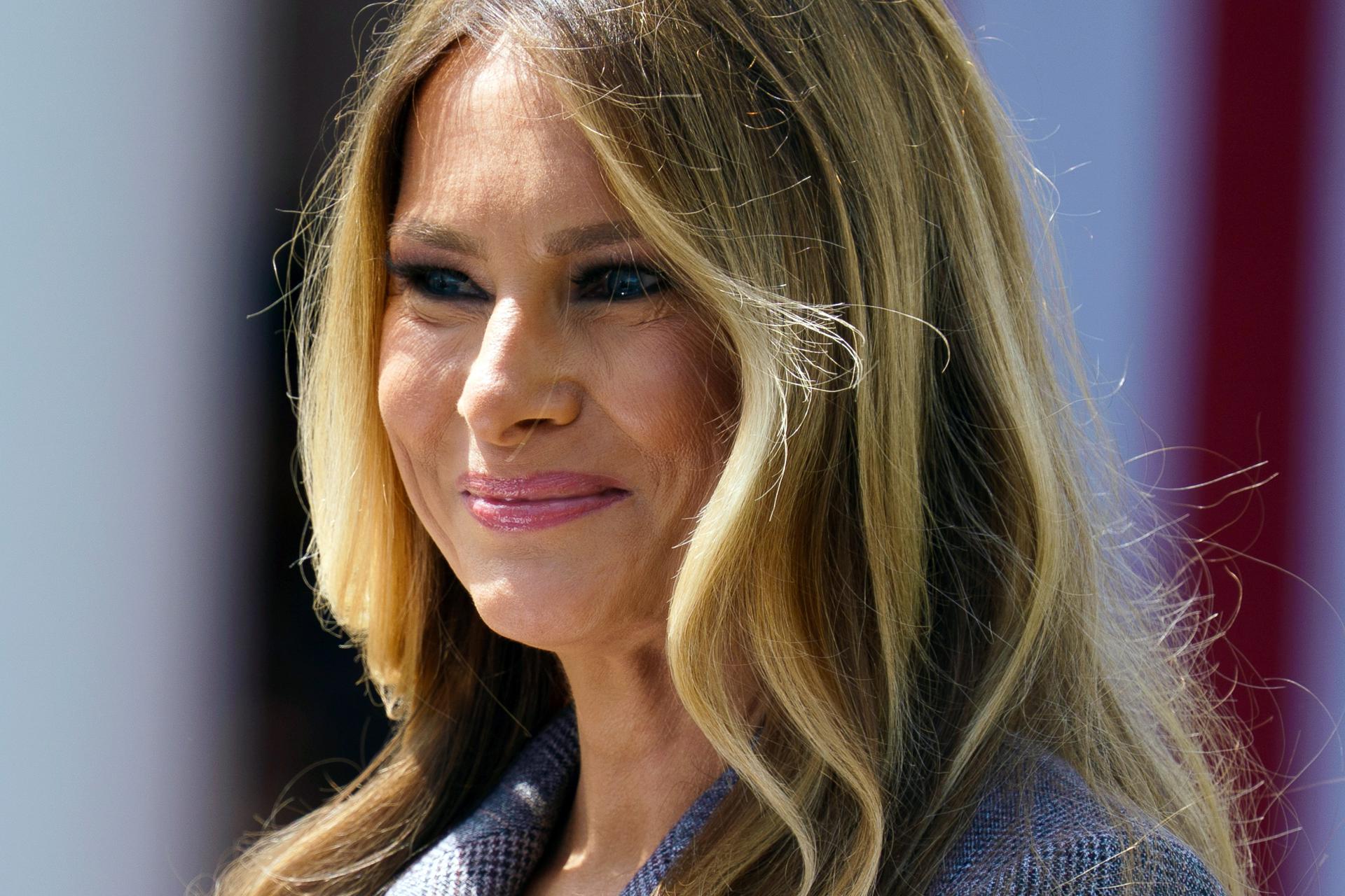 La primera dama Melania Trump durante la promulgación de la ley Retirada de Contenidos (Take It Down Act) en los jardínes de la Casa Blanca en Washington (EE.UU.). EFE/EPA/WILL OLIVER