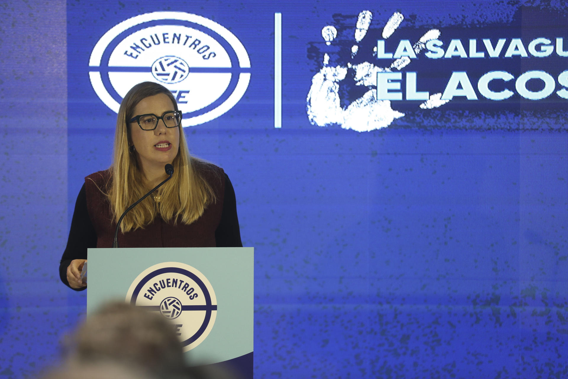 La directora del Instituto de las Mujeres, Cristina Hernández, interviene en la jornada organizada por la Asociación de Futbolistas Españoles (AFE) 'La salvaguarda en el deporte: El Acoso', este martes en Madrid. EFE/Alberto Aguado