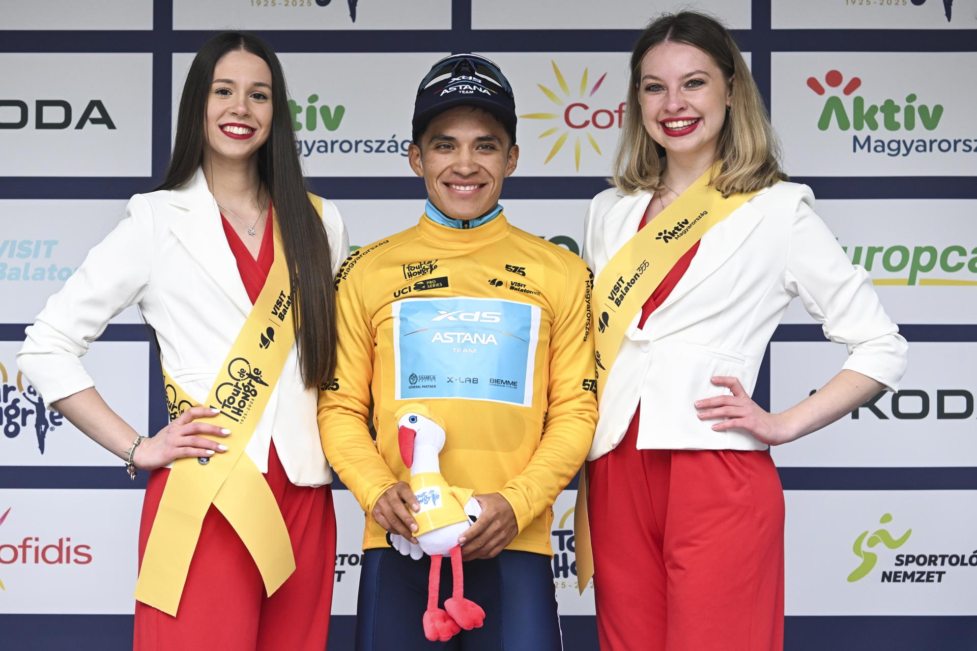 El ecuatoriano Harold López (Astana) es el nuevo líder del Tour de Hungría al imponerse en solitario en la tercera etapa, disputada entre Gödöllő y Gyöngyös-Kékesteto, de 162,8 kilómetros de recorrido. EFE