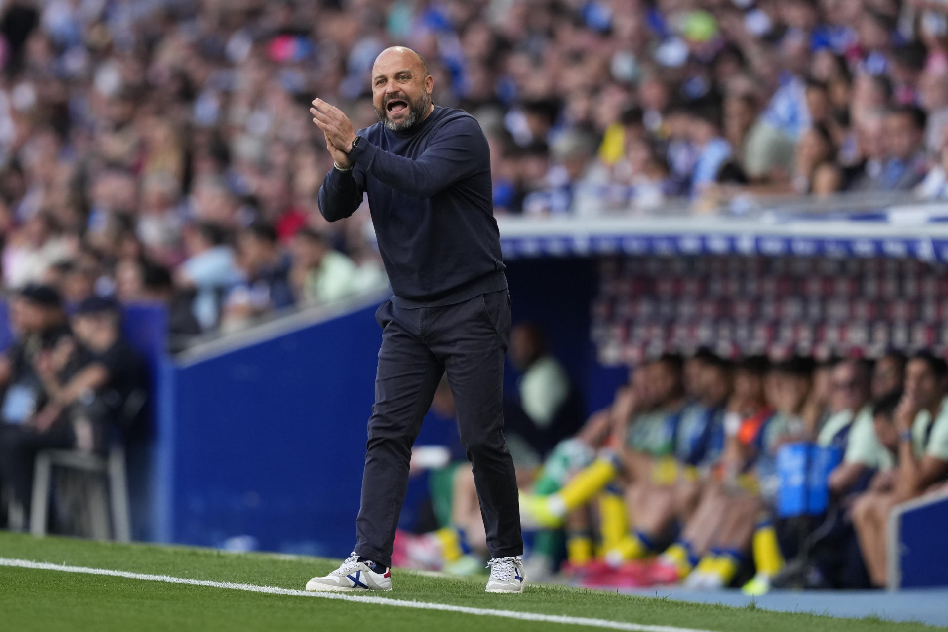 El entrenador del Espanyol, Manolo González, durante el último partido de LaLiga contra la UD Las Palmas. EFE/Alejandro García