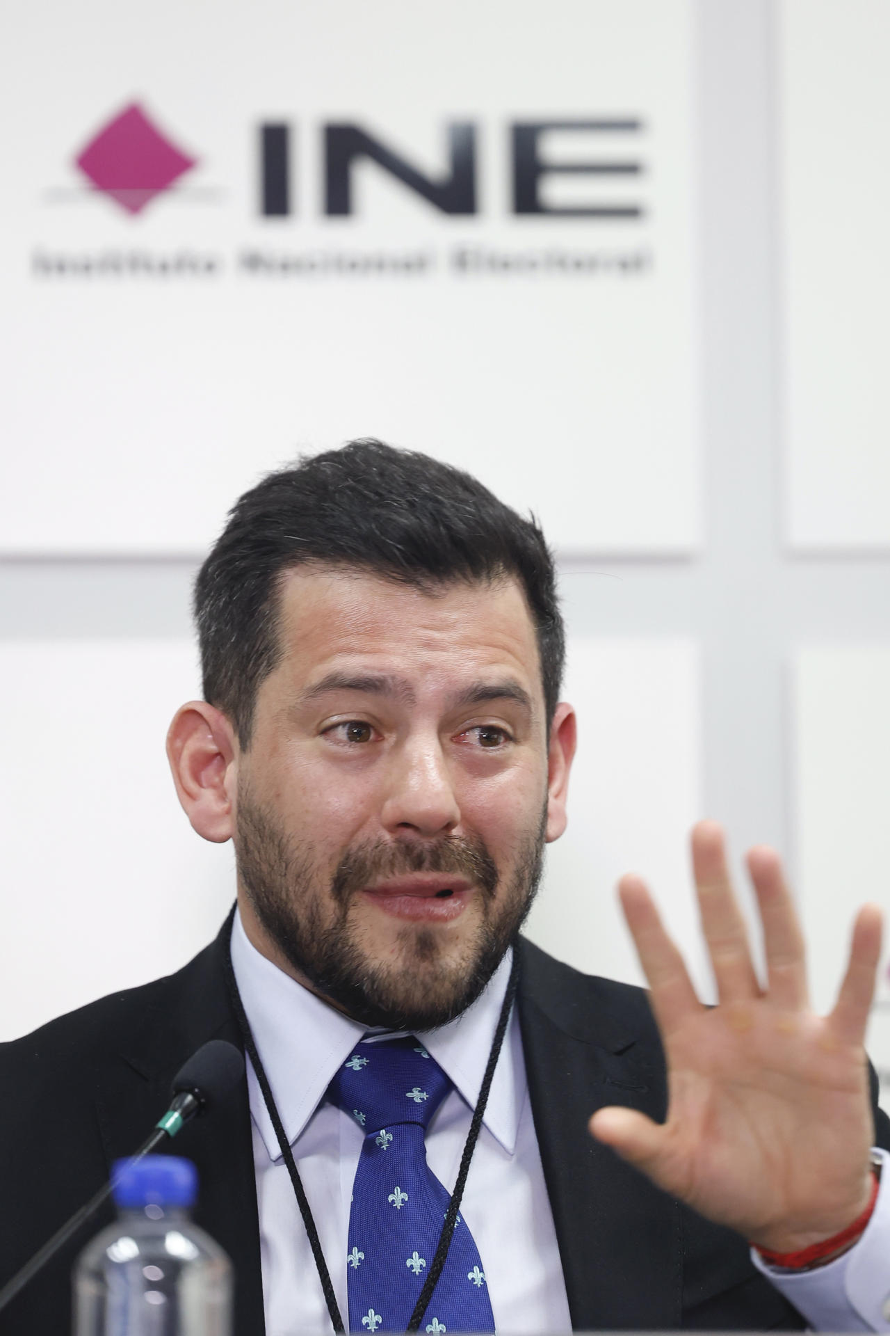 El ministro del Tribunal Superior de Justicia Electoral (TSJE) de Paraguay, César Emilio Rossel, participa en una rueda de prensa este viernes en Ciudad de México (México). EFE/ Sáshenka Gutiérrez