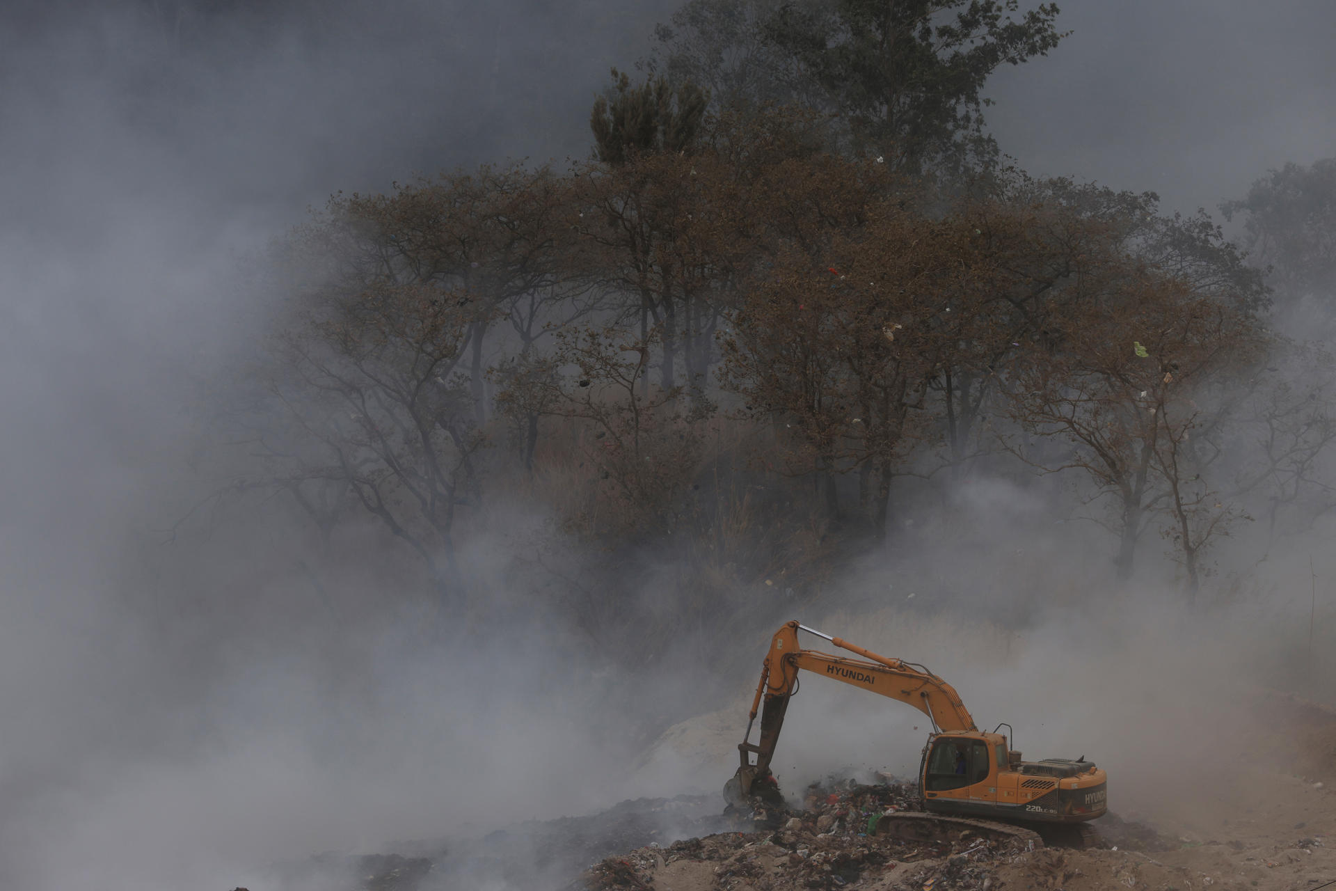 Foto de archivo de incendio forestal en Guatemala. EFE/ Mariano Macz