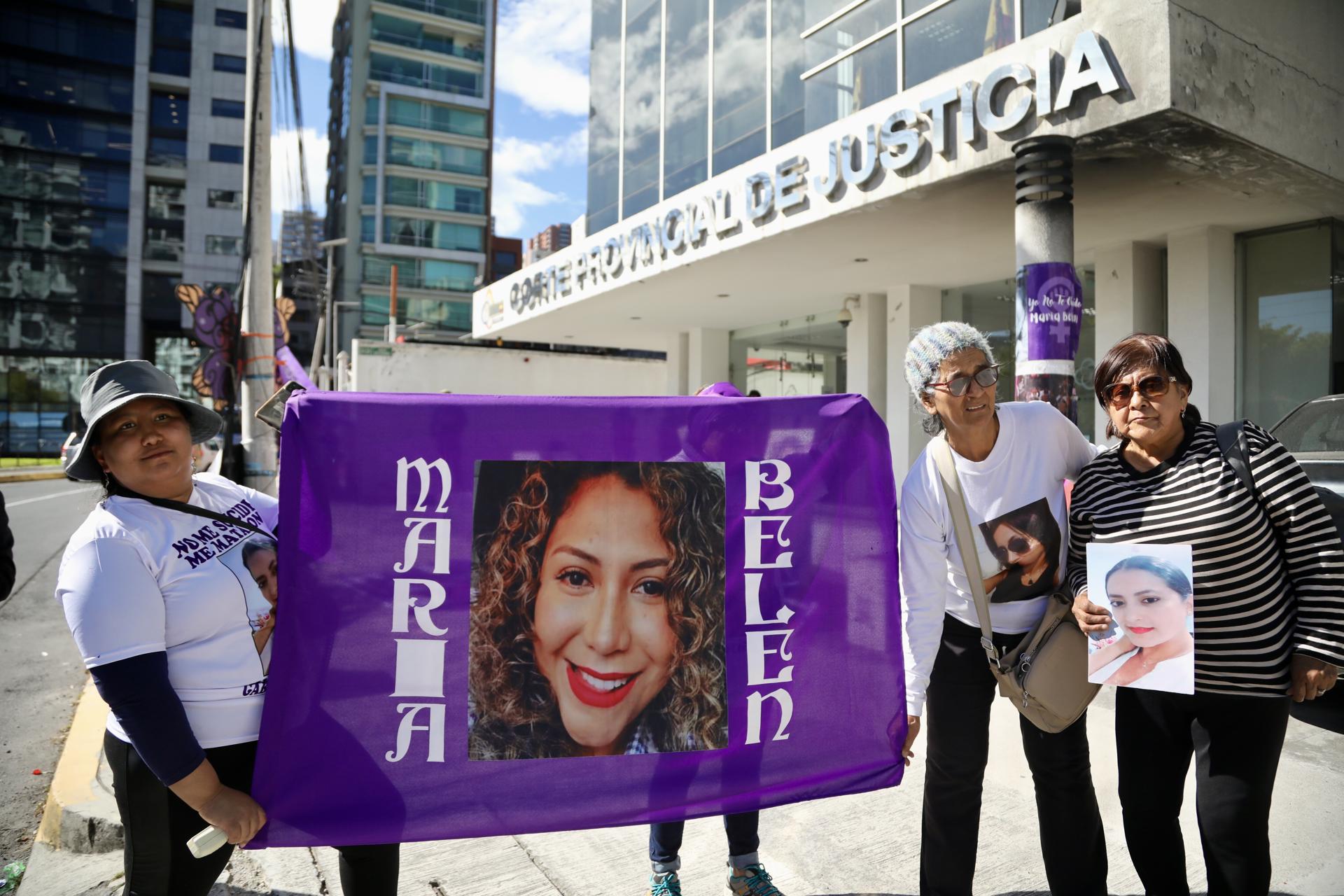 La Corte Provincial de Justicia de Pichincha reinstala la audiencia de apelación por el feminicidio de María Belén Bernal, asesinada en 2022 en un recinto policial. EFE/ Gianna Benalcázar
