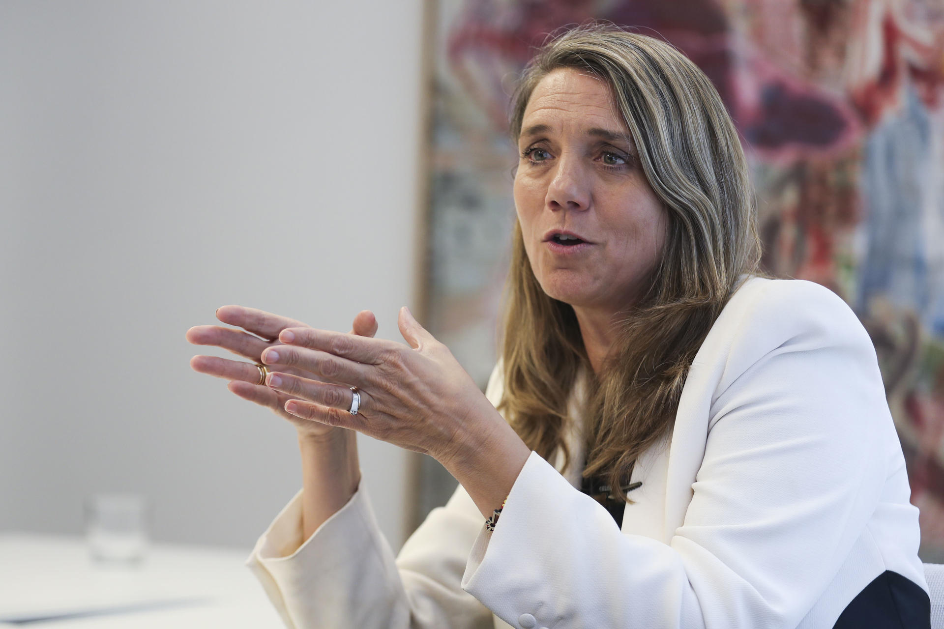 La presidenta de CEOE Valladolid y candidata a presidir Cepyme, Ángela de Miguel, aboga por una organización empresarial que sea útil a las pymes y más reivindicativa en el ámbito sociolaboral, en contraposición al liderazgo actual que considera alejado de la realidad de las empresas. EFE/ Alberto Aguado