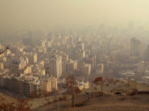 Imagen de archivo de contaminación en Teherán (Irán). EFE/Marina Villén