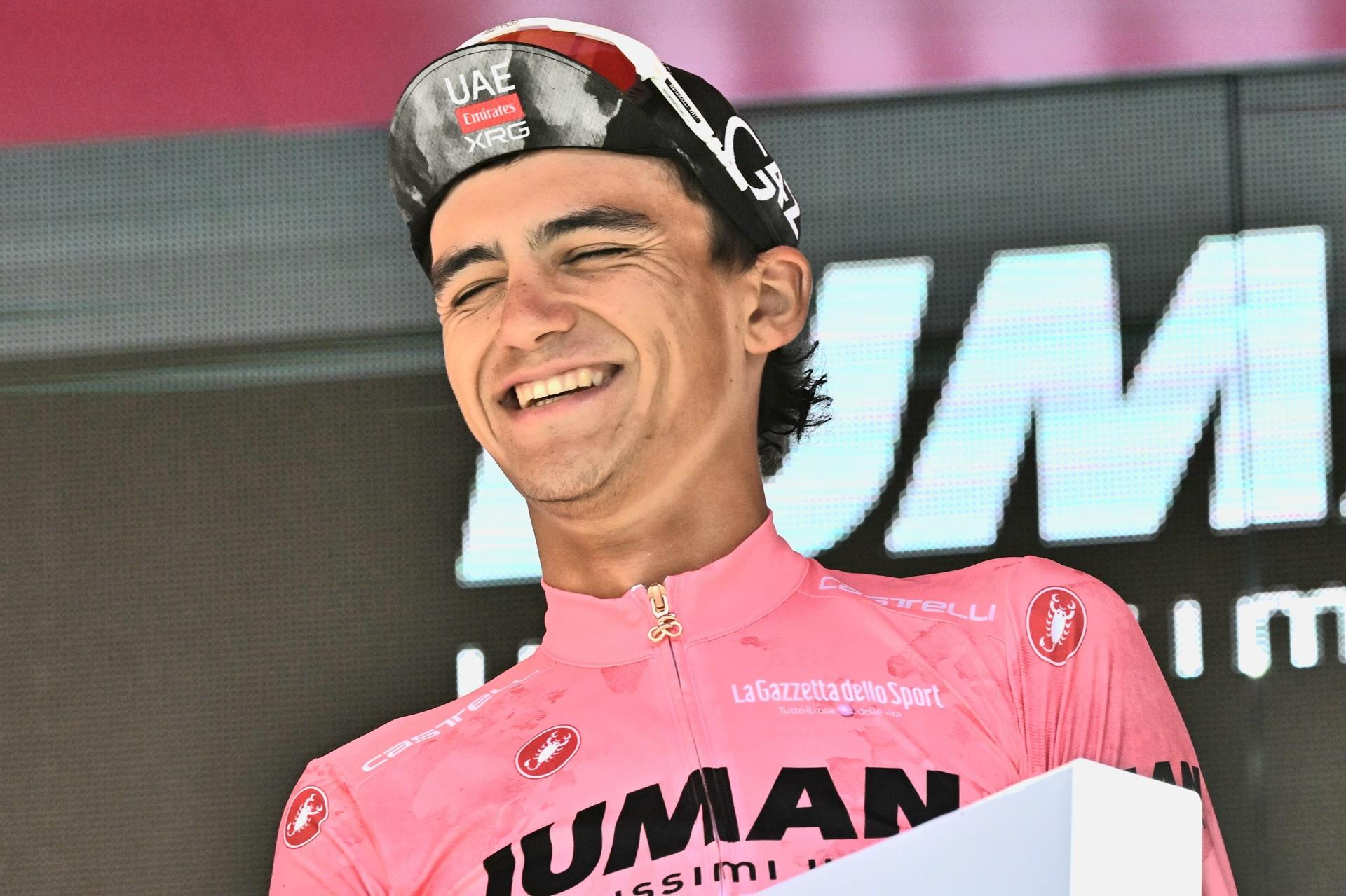 El mexicano Isaac del Toro (UAE) nueva maglia rosa Giro de ItaliaEFE/EPA/LUCA ZENNARO