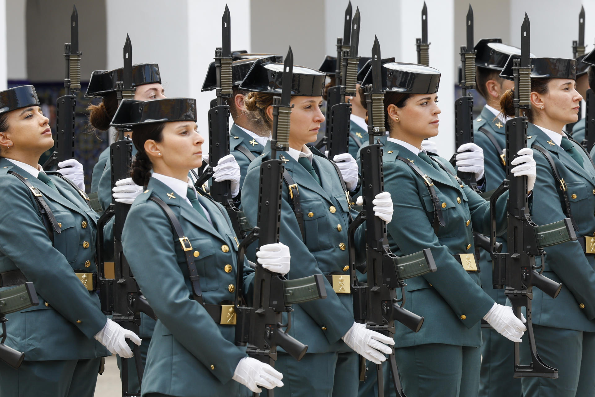 Varias guardias civiles durante el acto conmemorativo del 181º aniversario de la fundación de la Guardia Civil celebrado este martes. EFE/Ana Escobar