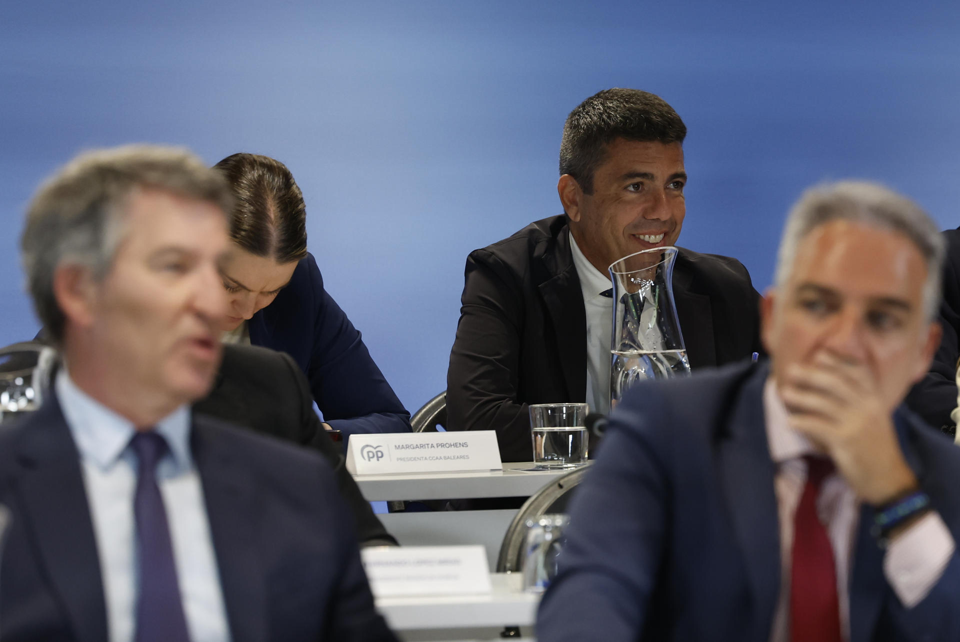 El presidente de Valencia, Carlos Mazón durante la reunión de la Junta Directiva Nacional del partido que se celebra este lunes en Madrid. EFE/JJ Guillén
