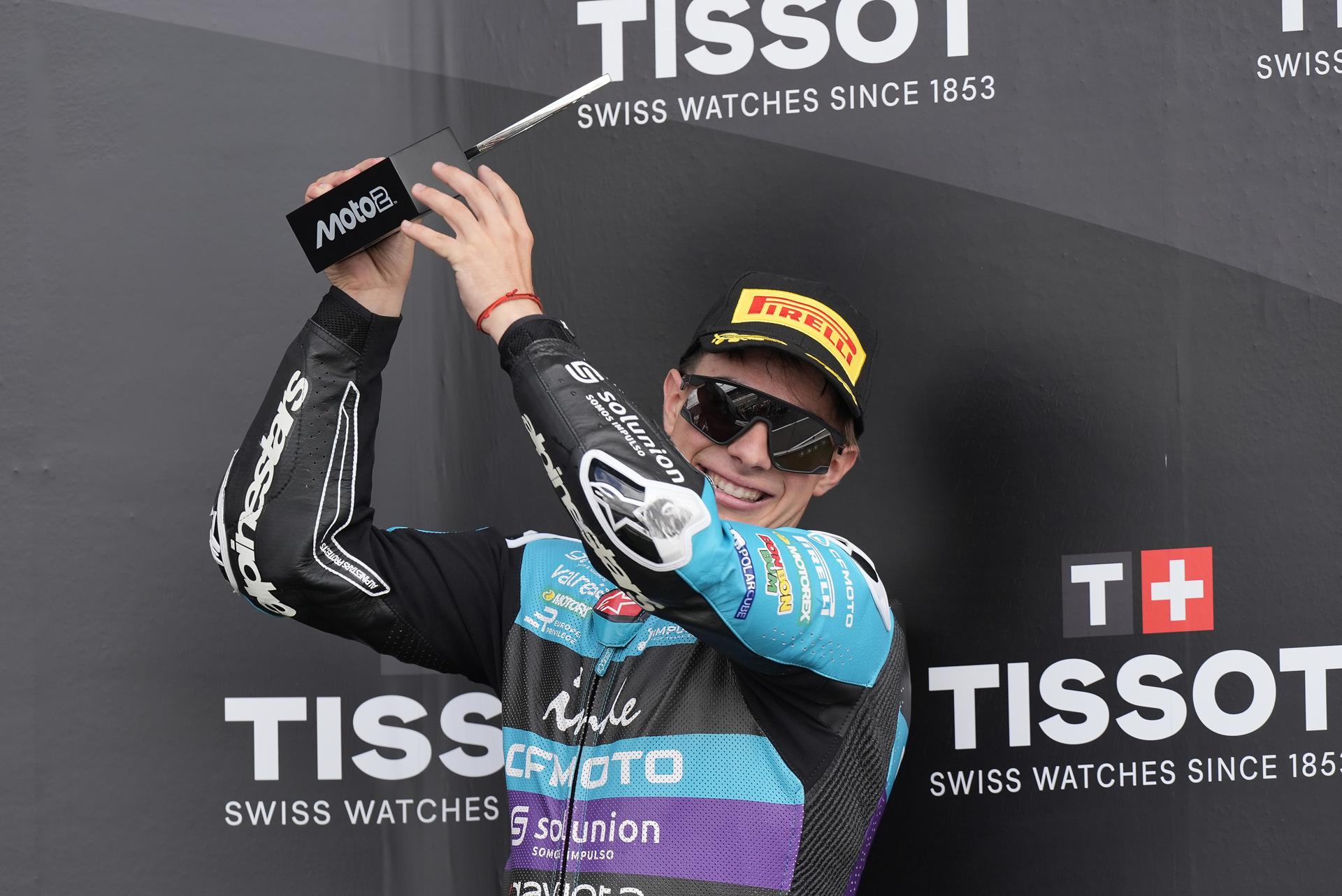 El australiano Senna Agius (Liqui Moly) ganó, en el circuito de Silverstone, la primera carrera de su vida en el Mundial de Moto2EFE/EPA/TIM KEETON