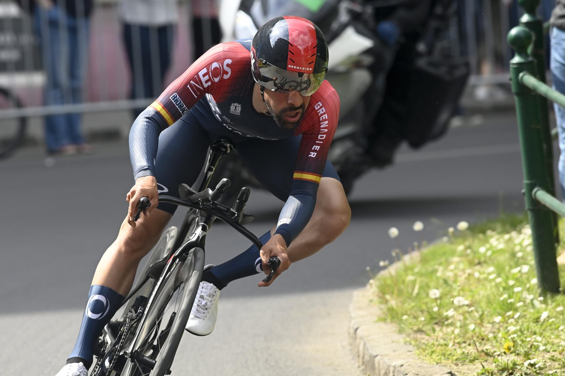 El ciclista español Jonathan Castroviejo en una imagen de archivo. EFE/EPA/Szilard Koszticsak 
 
//////////
 
Budapest (Hungary), 07/05/2022.- Jonathan Castroviejo of Spain in action during the second stage of the 105th Giro d'Italia cycling tour, an individual time trial over 9.2km in Budapest, Hungary, 07 May 2022. (Ciclismo, Hungría, España) EFE/EPA/Szilard Koszticsak HUNGARY OUT[HUNGARY OUT]
