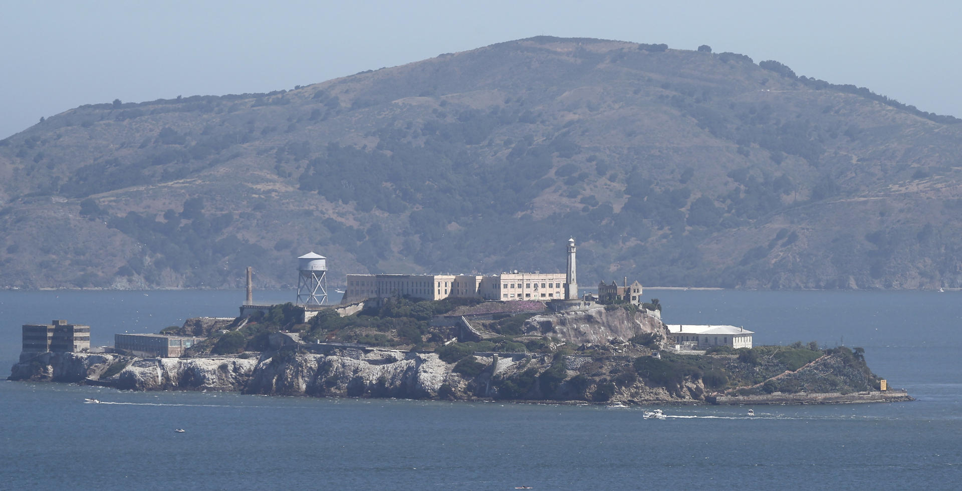 Fotografía de archivo del 23 de mayo de 2020 que muestra la prisión de Alcatraz en San Francisco (Estados Unidos). EFE/ John G. Mabanglo